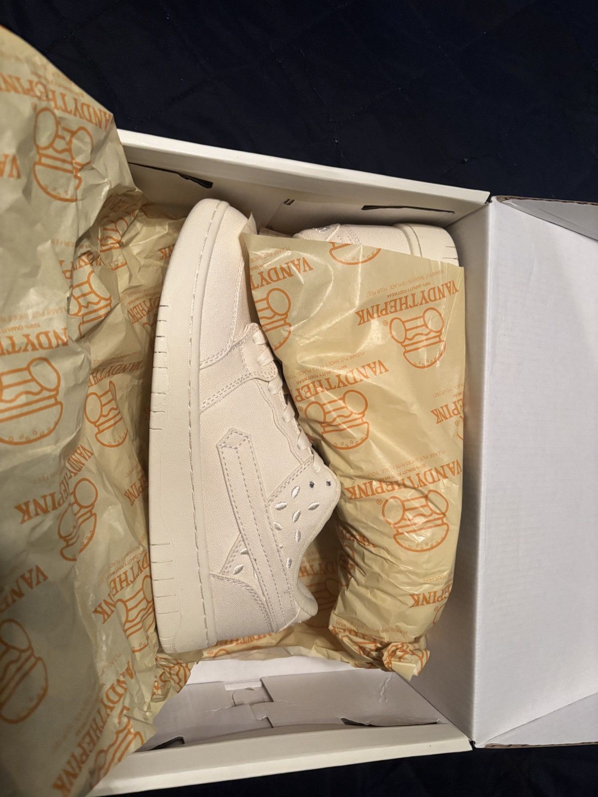 Vandy The Pink Tofu Sneakers Size US 7 / EU 40 - 7 Thumbnail