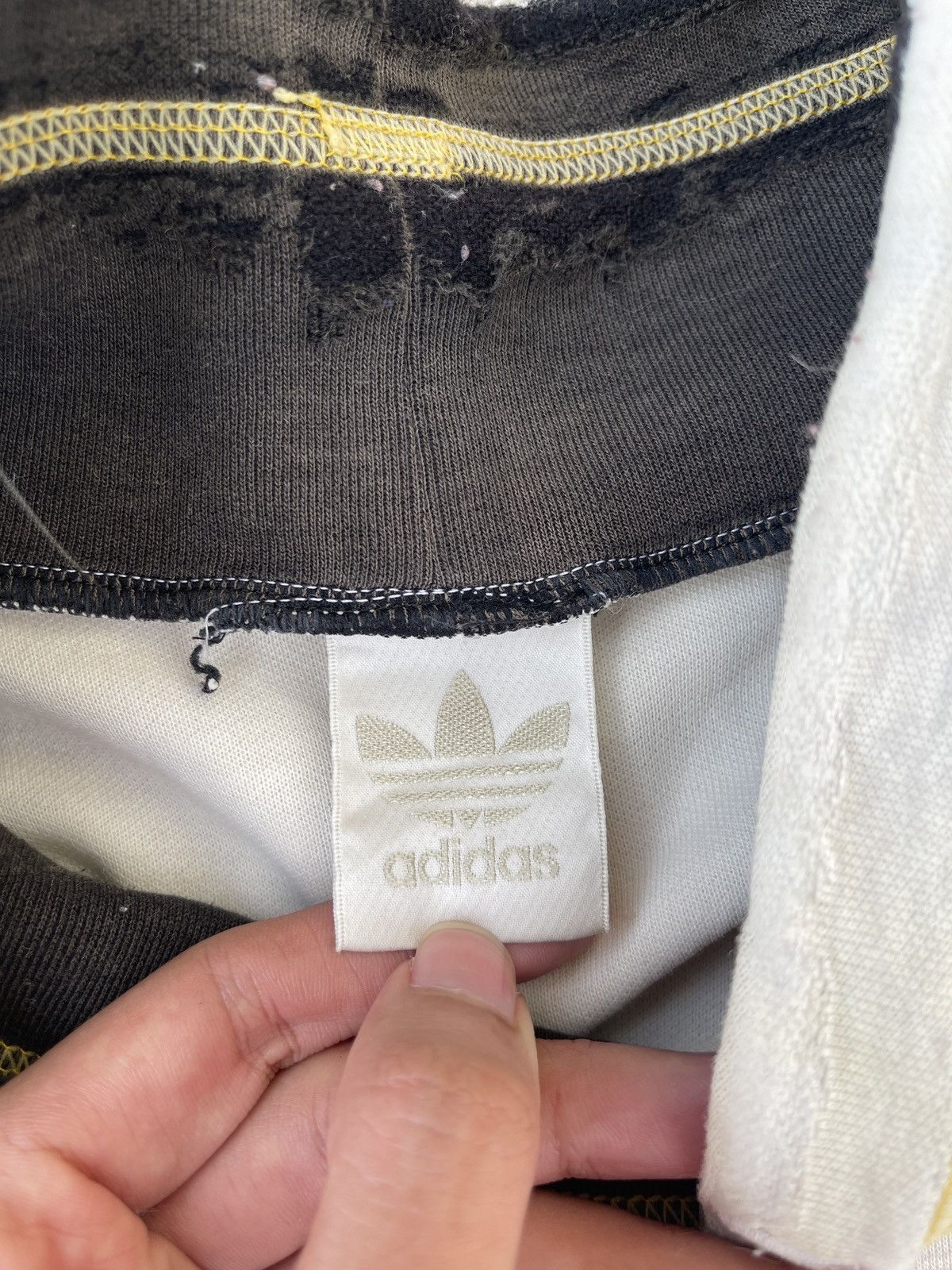 Adidas × Vintage Vintage 90s Adidas Trefoil Big Logo Sweatshirt Size US L / EU 52-54 / 3 - 15 Thumbnail