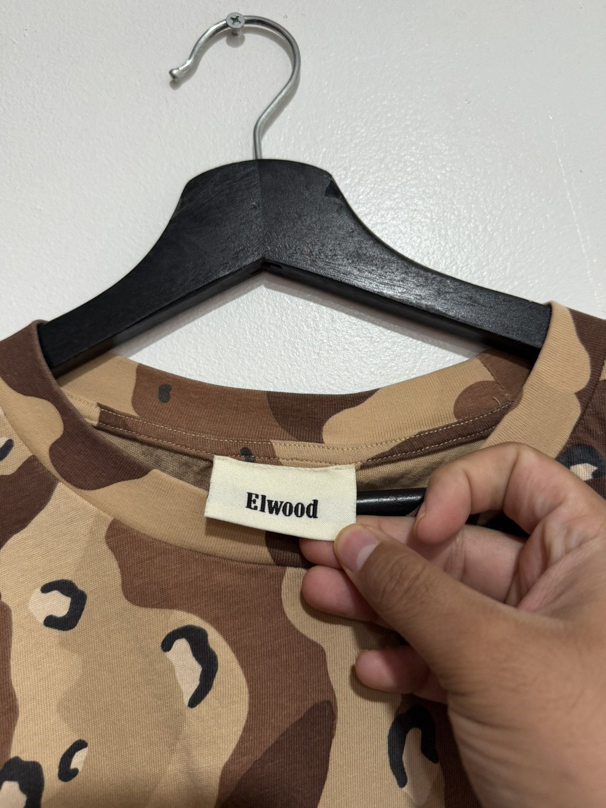 Elwood Elwood Oversized Crop Desert Camo Shirt Size US XL / EU 56 / 4 - 5 Thumbnail
