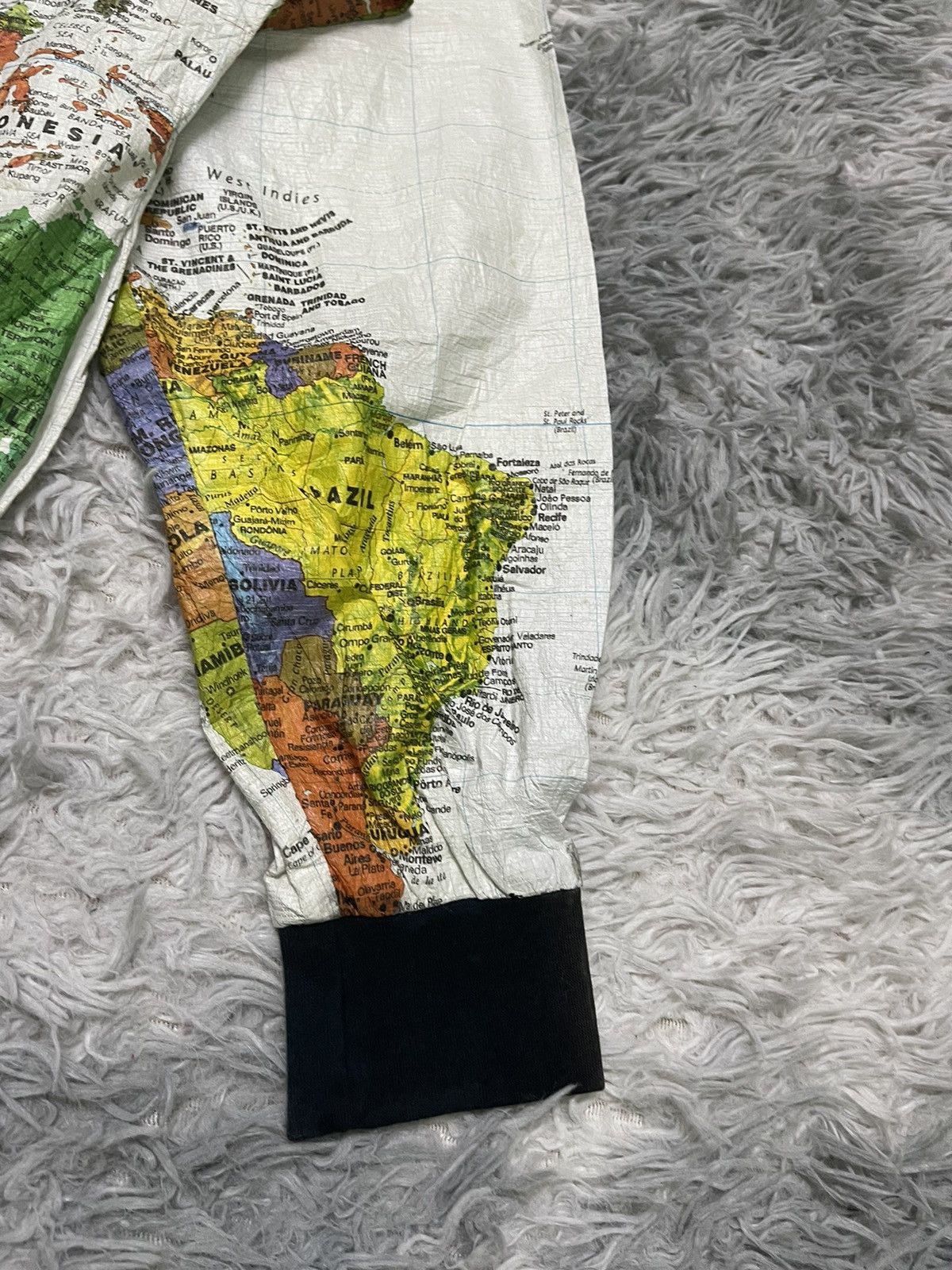 Nirvana VINTAGE 90s WORLD MAP JACKET KURT COBAIN BY LESLIE JORDAN Size US M / EU 48-50 / 2 - 21 Thumbnail