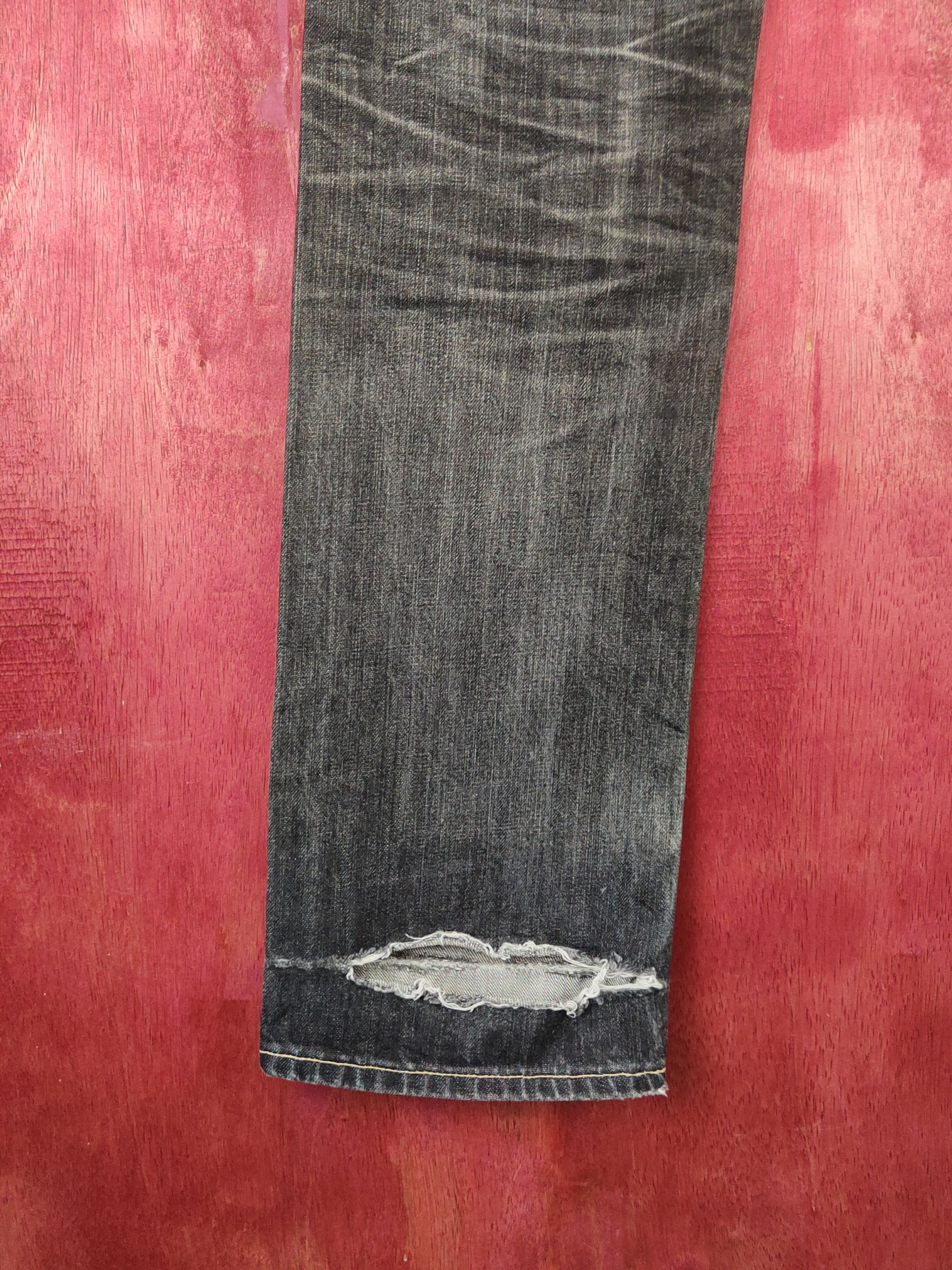 Japanese Brand Uniqlo Black Faded distressed ripped jeans Denim #S1604 Size US 30 / EU 46 - 10 Thumbnail