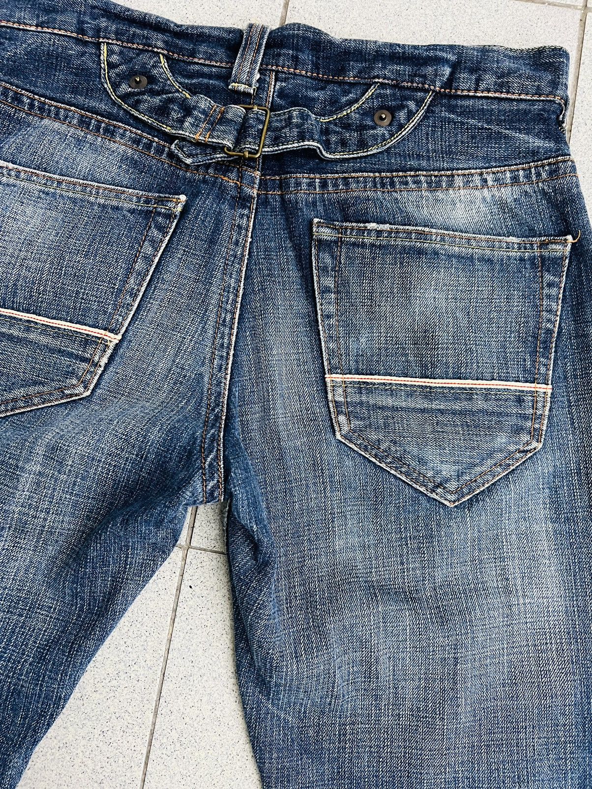 Japanese Brand × Uniqlo RARE Uniqlo UJ Distressed Selvedge Jeans Size US 30 / EU 46 - 9 Thumbnail