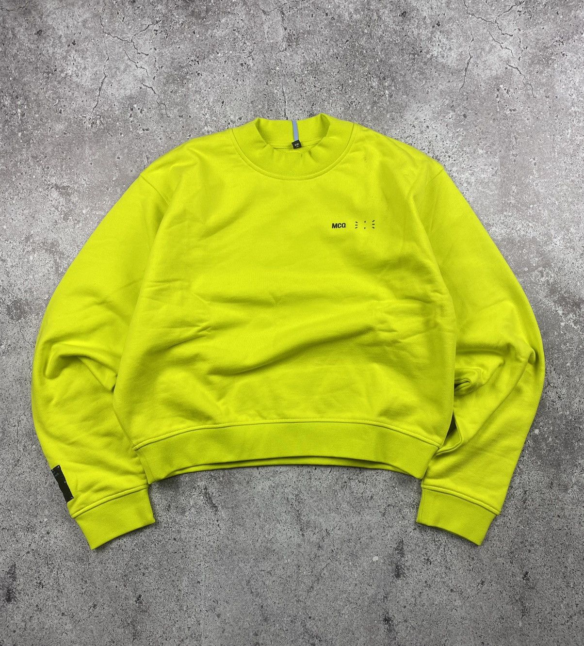Alexander McQueen × Vintage Alexander McQueen MCQ Cropped reflective Sweatshirt Very rar Size M / US 6-8 / IT 42-44 - 1 Thumbnail
