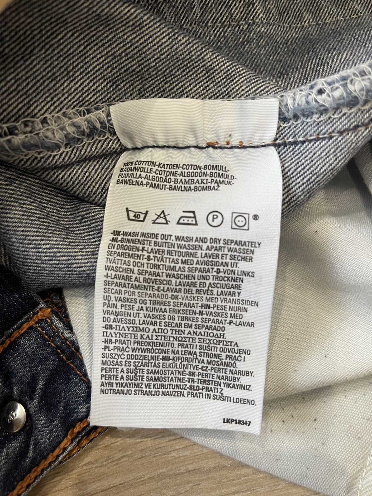 Levi's Vintage Levi’s 501 Levis jeans men’s denim 33 Size US 33 - 9 Thumbnail