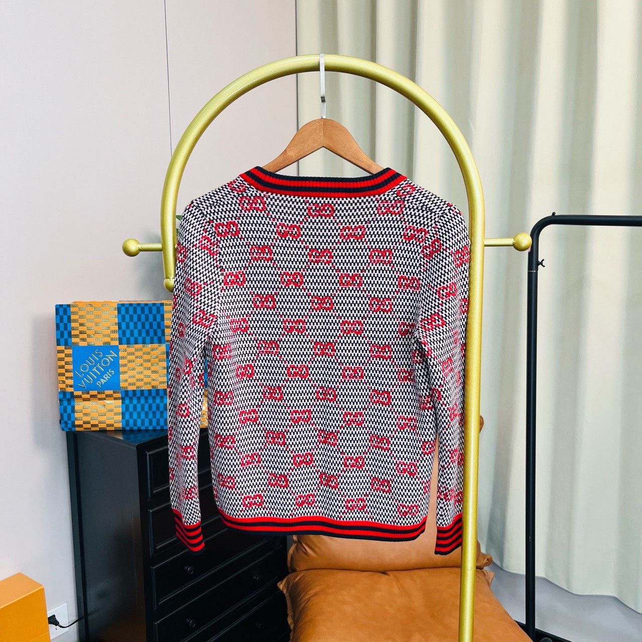 Gucci Gucci Red small fragrance style full print cardigan sweater Size US XS / EU 42 / 0 - 2 Thumbnail