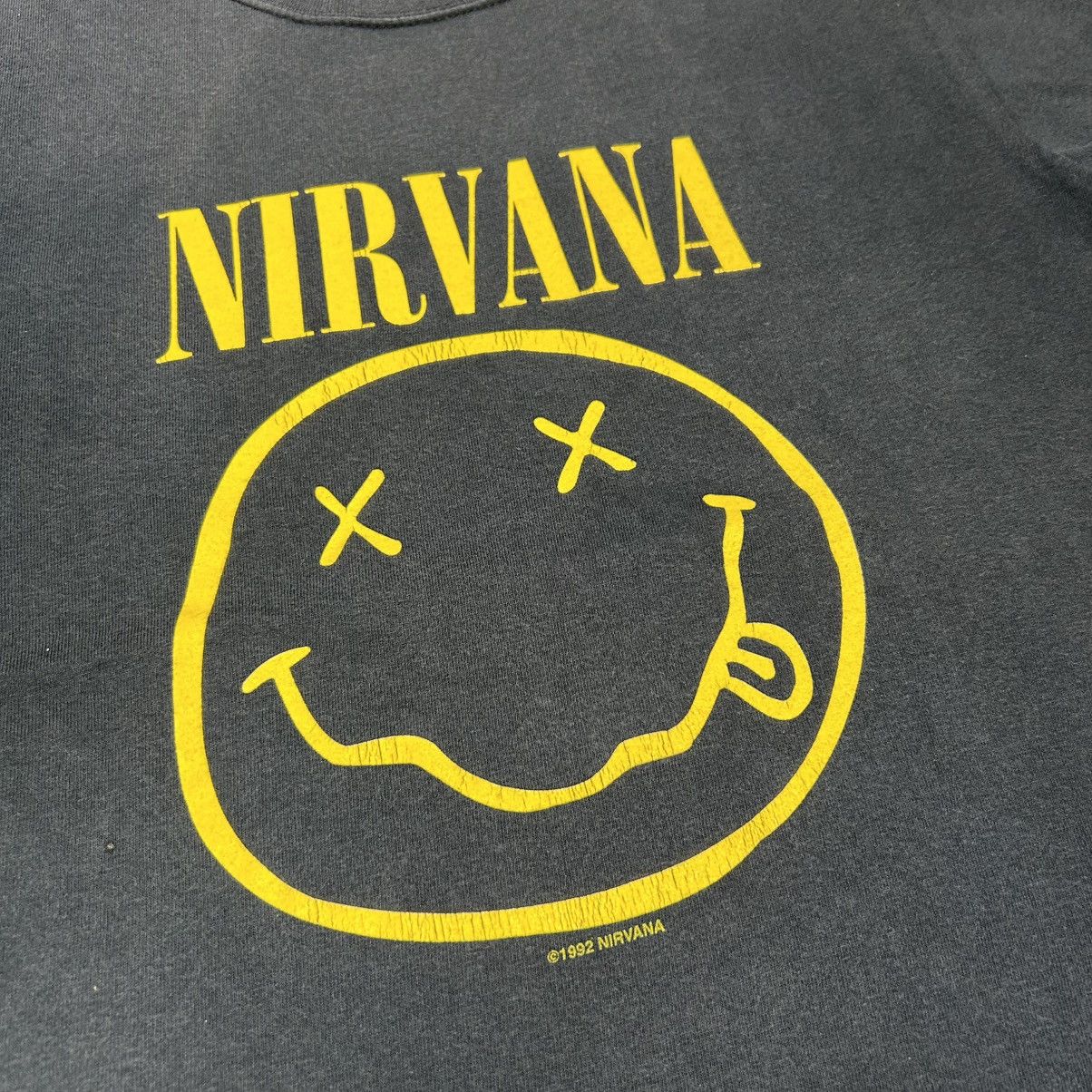 Vintage Vintage Nirvana Tshirt Size US S / EU 44-46 / 1 - 4 Thumbnail