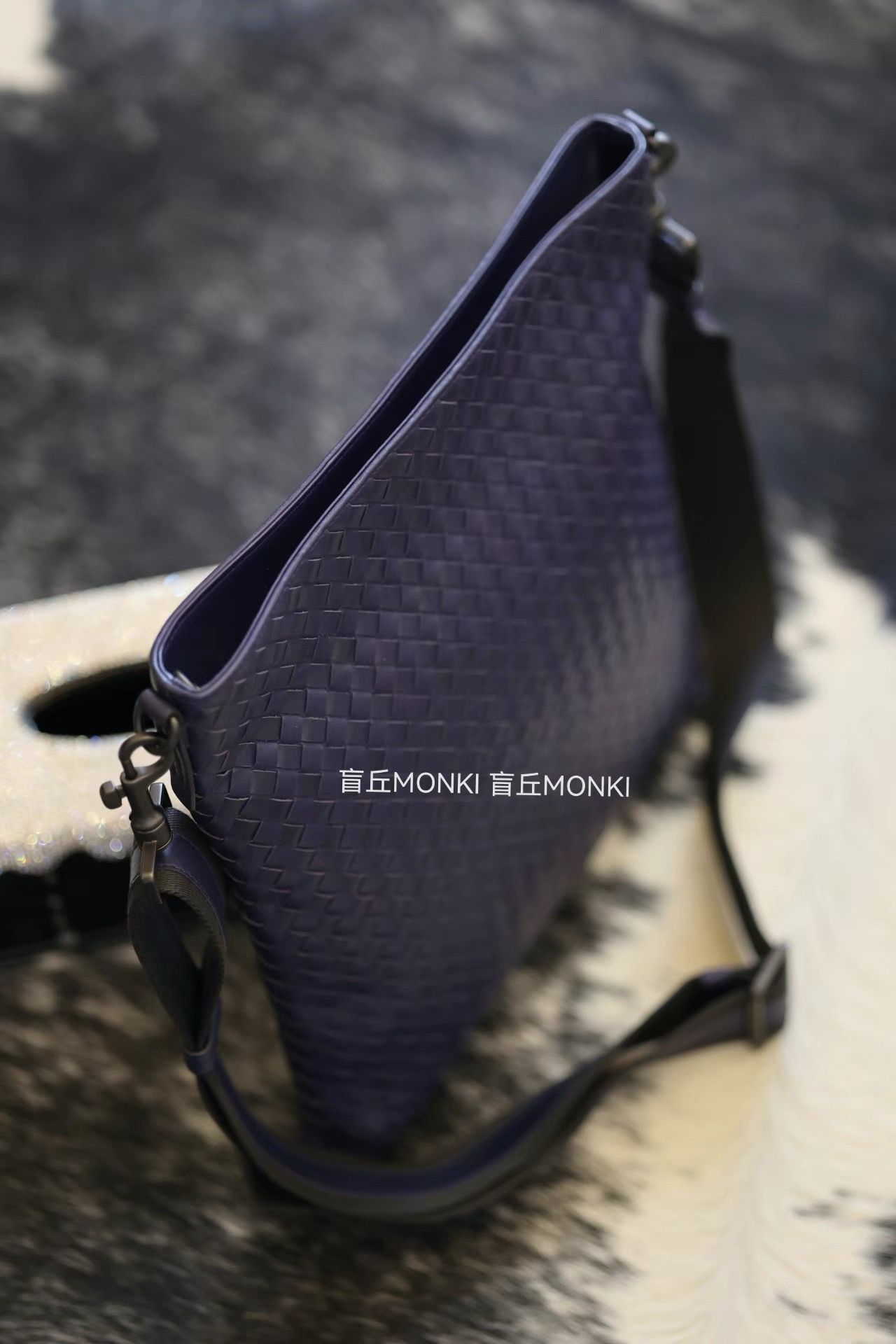Bottega Veneta BV Men's Crossbody Shoulder Commuter Laptop Bag K32 Size ONE SIZE - 2 Thumbnail