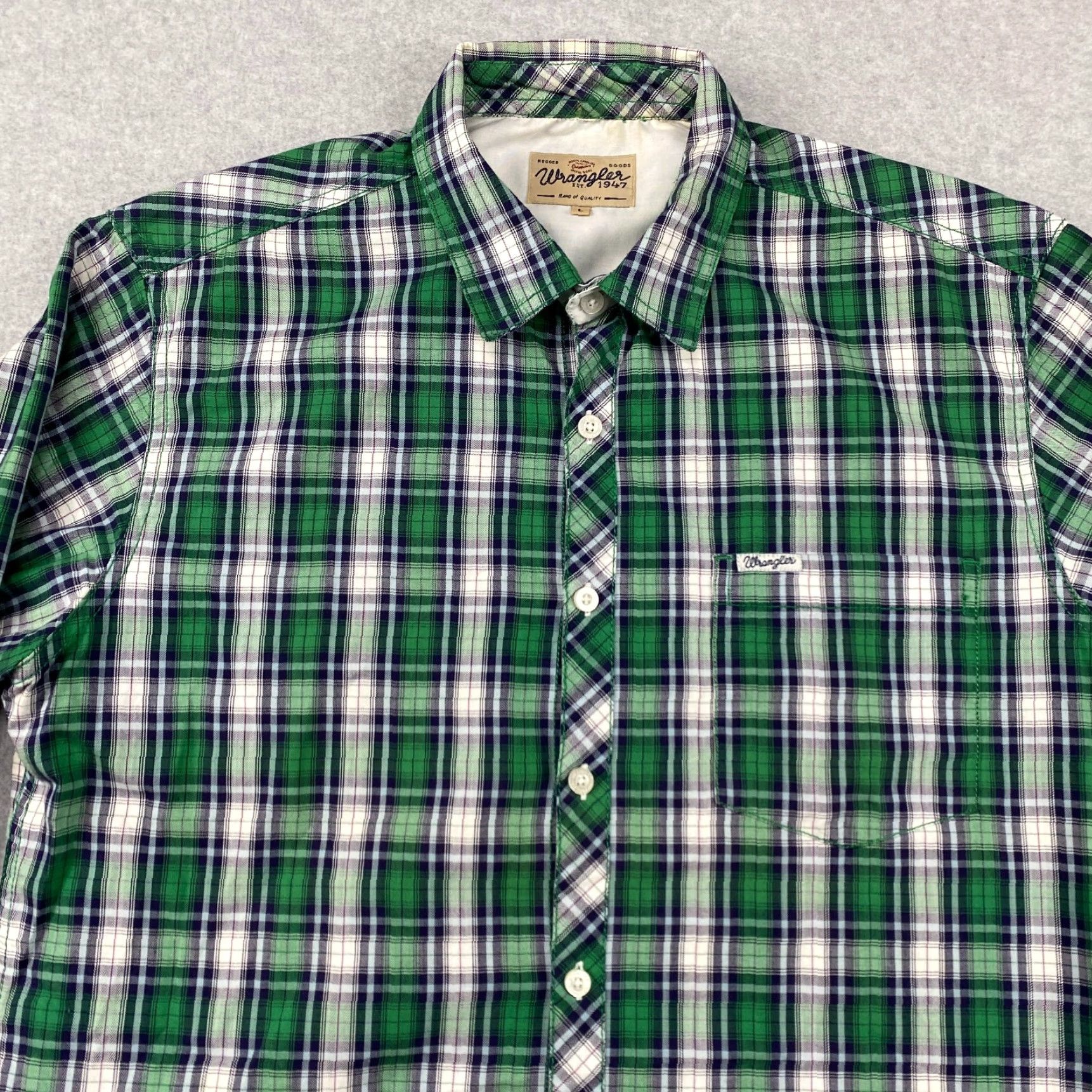 Wrangler VINTAGE Wrangler Greensboro Rugged Button Up Shirt Mens Large Green Plaid Western Rodeo Size US L / EU 52-54 / 3 - 2 Thumbnail