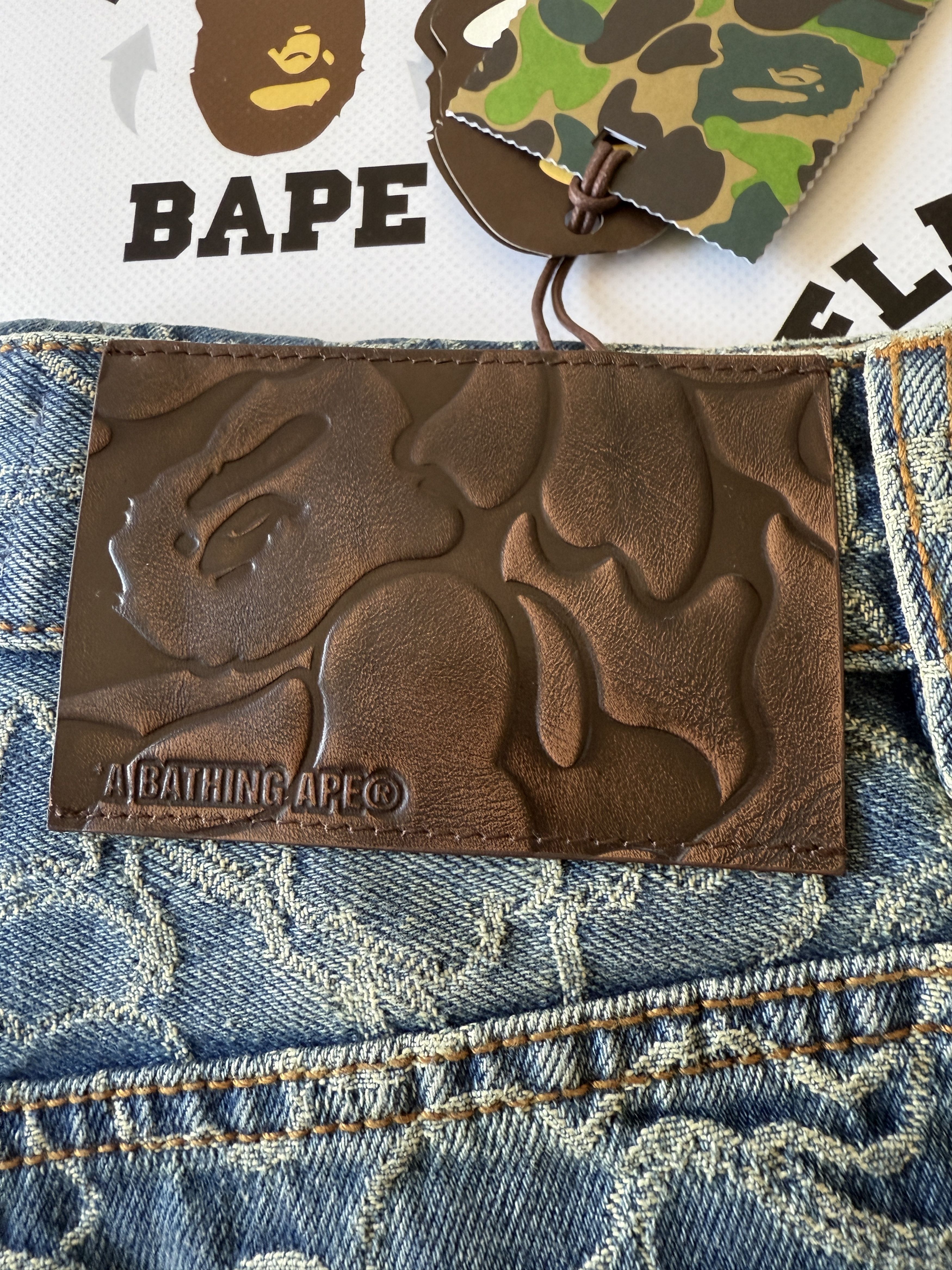 Bape LINE CAMO JACQUARD ONE POINT RELAXED FIT 13OZ DENIM PANTS Size US 31 - 5 Thumbnail