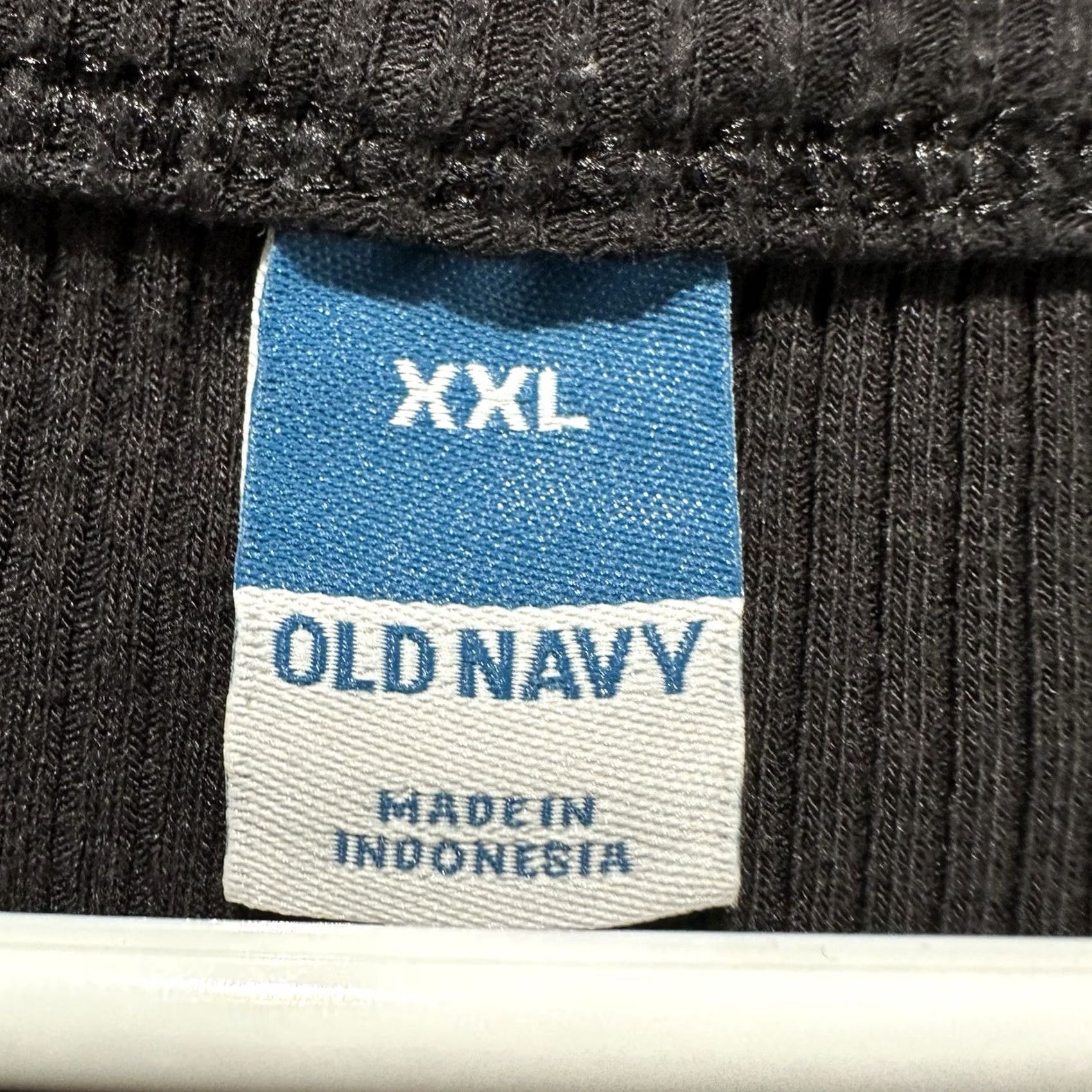 Old Navy Old Navy Shirt Women 2XL Black Plush Long-Sleeve Rib-Knit Slim-Fit T-Shirt Faded Size XXL / US 16-18 / IT 52-54 - 4 Thumbnail