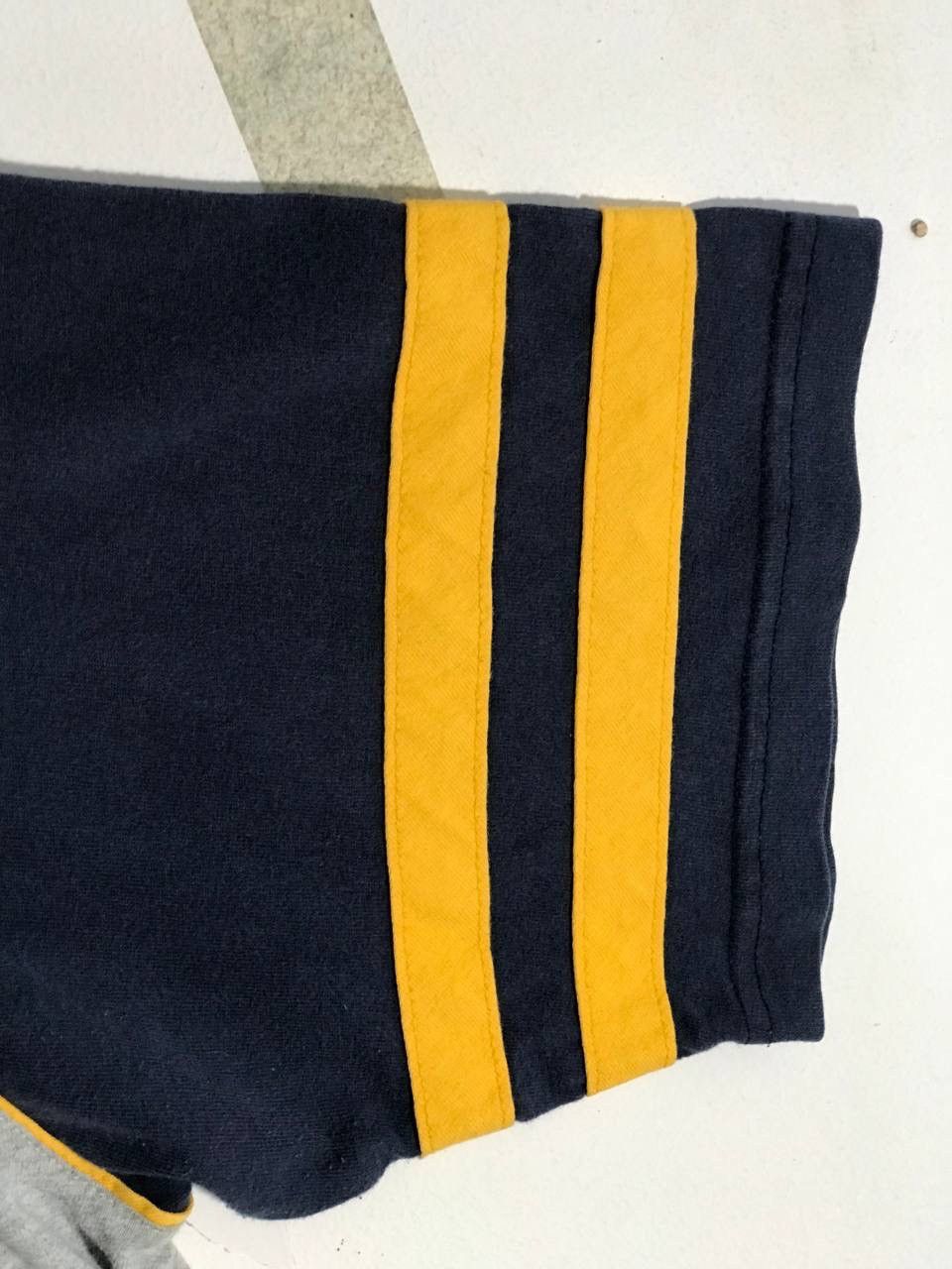 Split × Vintage vintage 2000 Split skate brand Size US L / EU 52-54 / 3 - 10 Thumbnail