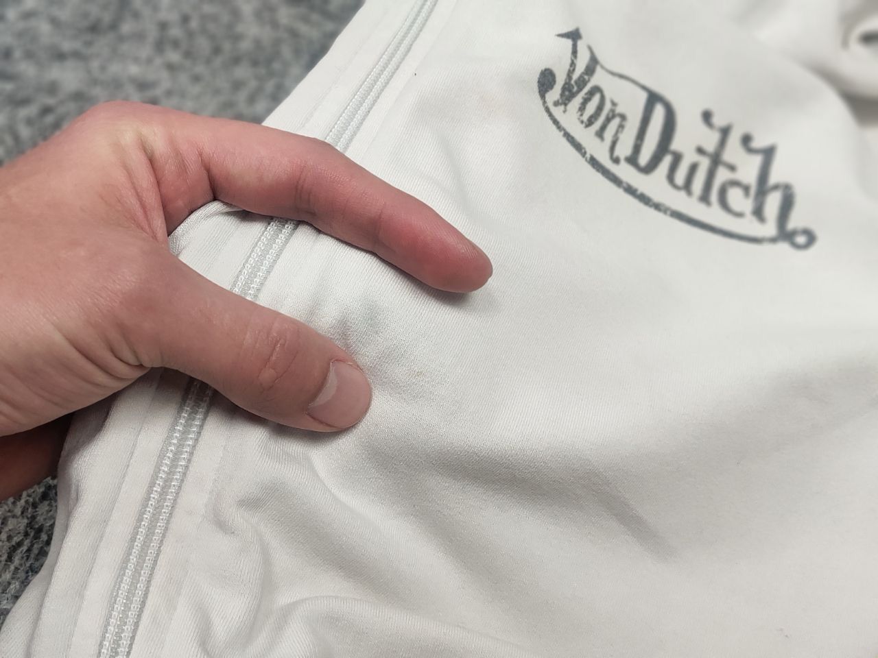 Von Dutch Vintage Von Dutch Big logo white Long sleeve Zip hoodie Size US M / EU 48-50 / 2 - 18 Thumbnail