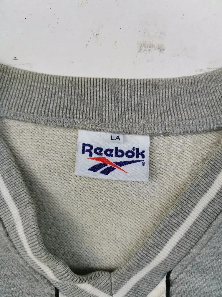 Reebok Rare!!! Reebok Embroidered Logo Sweatshirt Size US L / EU 52-54 / 3 - 3 Thumbnail