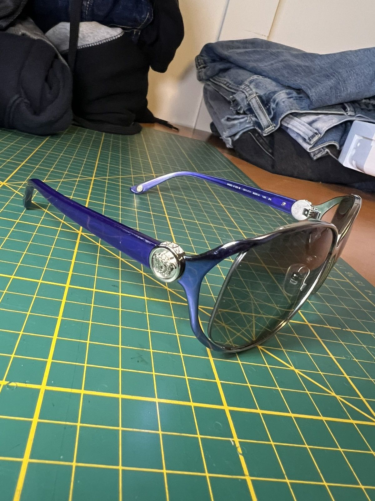 Versace Versace Red/Brown & Pink Medusa Icon Aviator Sunglasses Size ONE SIZE - 6 Thumbnail
