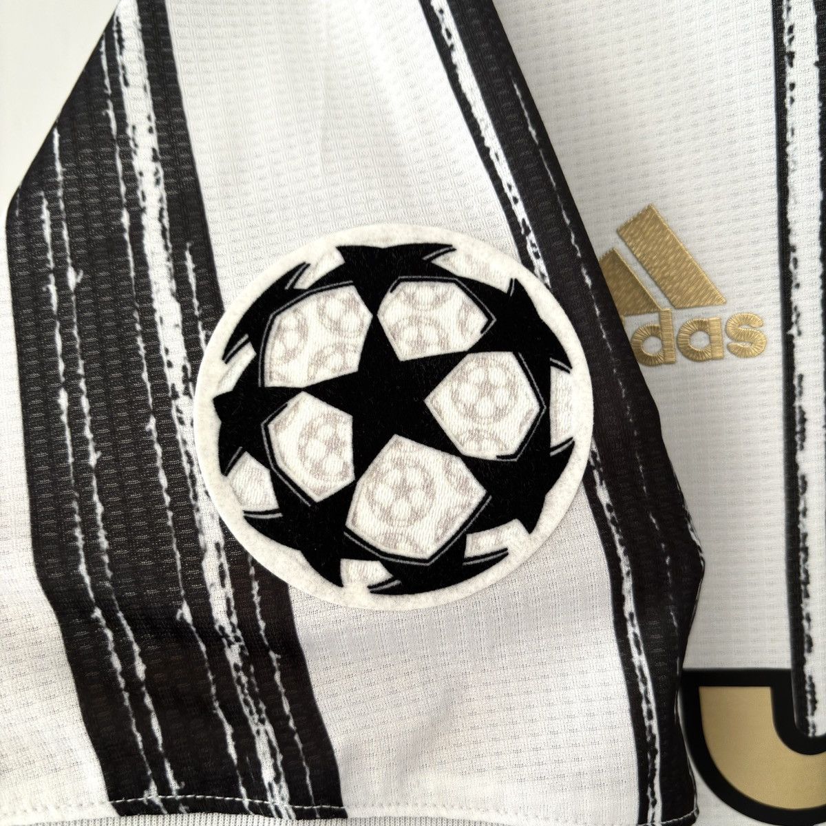 Adidas NEW 2020 2021 Juventus Ronaldo Adidas Home Kit Soccer Jersey Size US XL / EU 56 / 4 - 6 Thumbnail