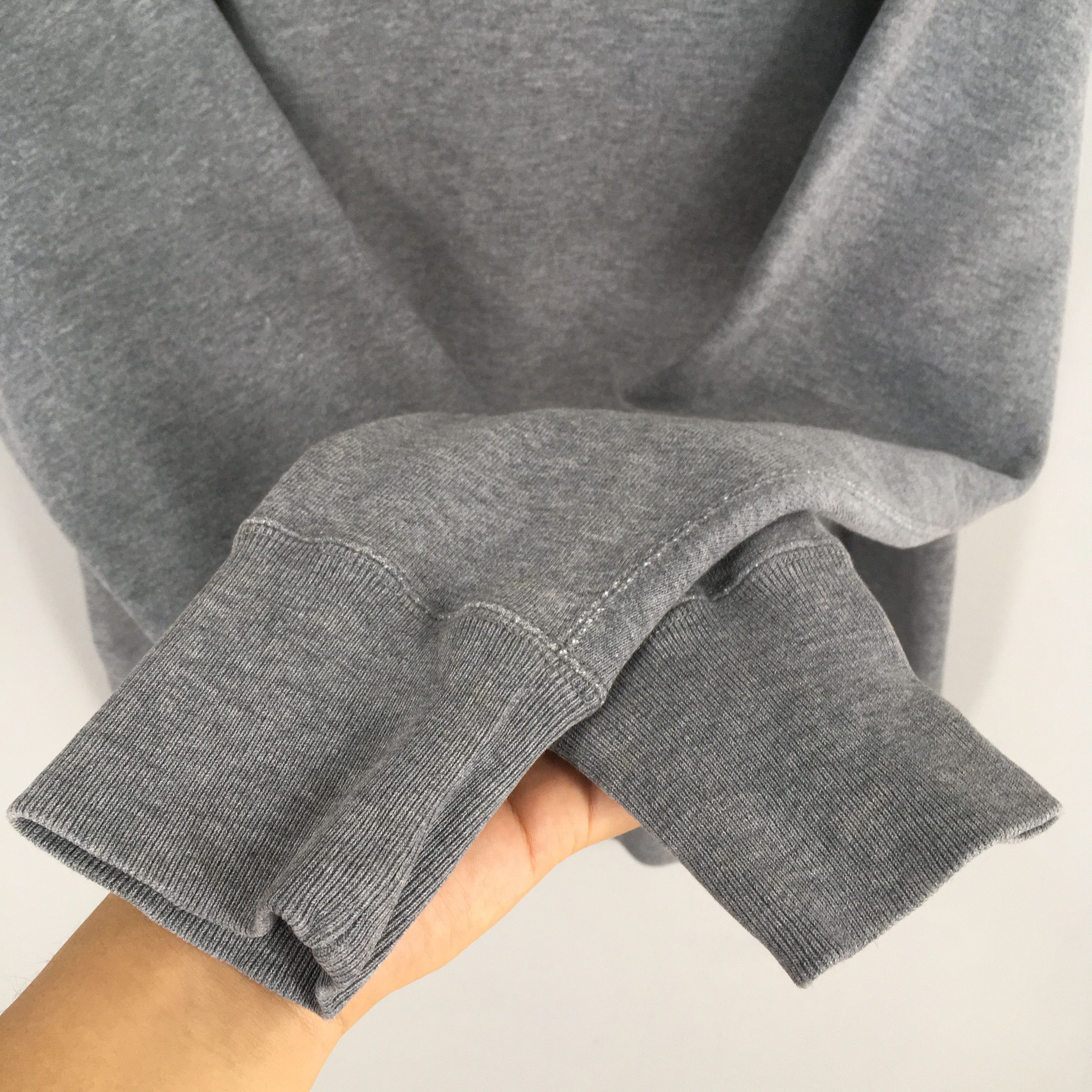 Champion × Vintage Vintage Champion Script Logo Gray Sweatshirt Large Size US L / EU 52-54 / 3 - 5 Thumbnail