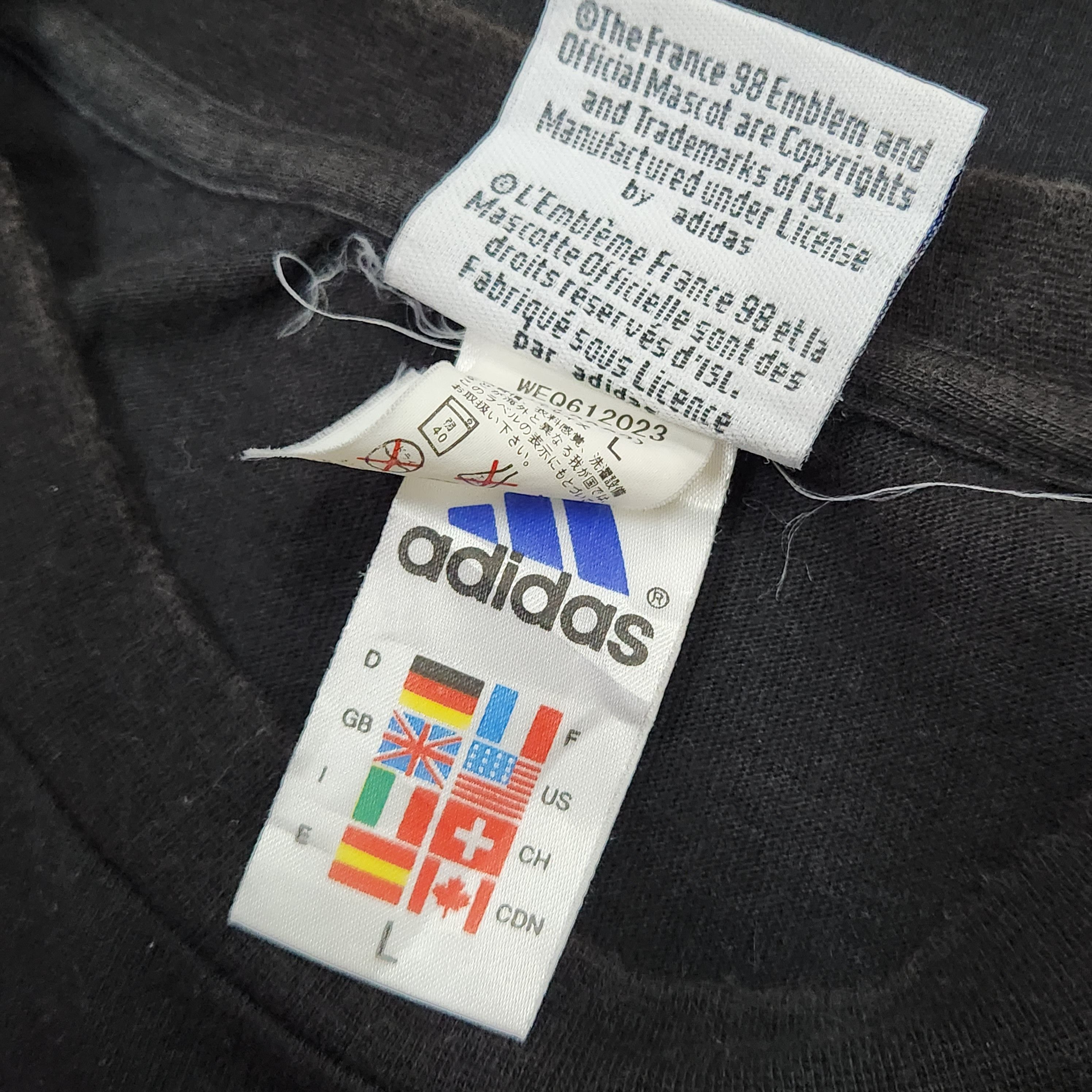 Adidas Vintage FIFA World Cup France 98 Adidas TShirt Size US L / EU 52-54 / 3 - 12 Thumbnail