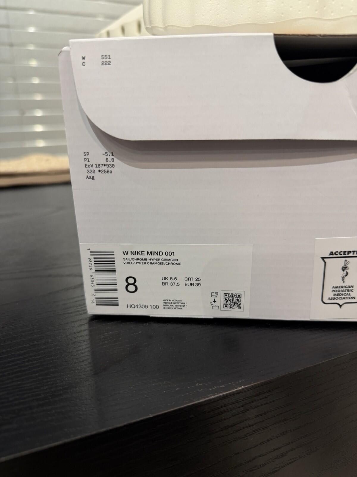 Nike Size 8W/7M Nike Mind Slide 001 Sail Brand New Women Release Size US 8 / EU 41 - 10 Thumbnail