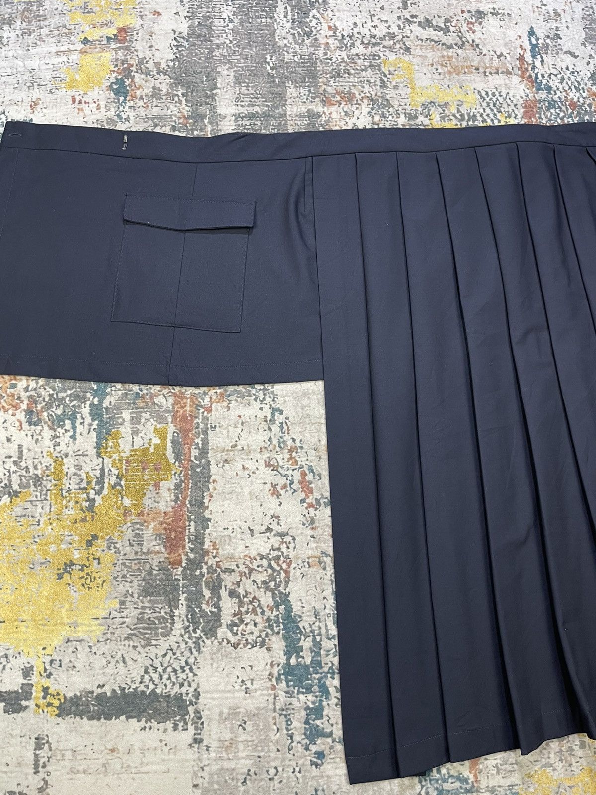 Zara ZARA Assymetrical Pleated Midi Skirt Size 32" / US 10 / IT 46 - 4 Thumbnail