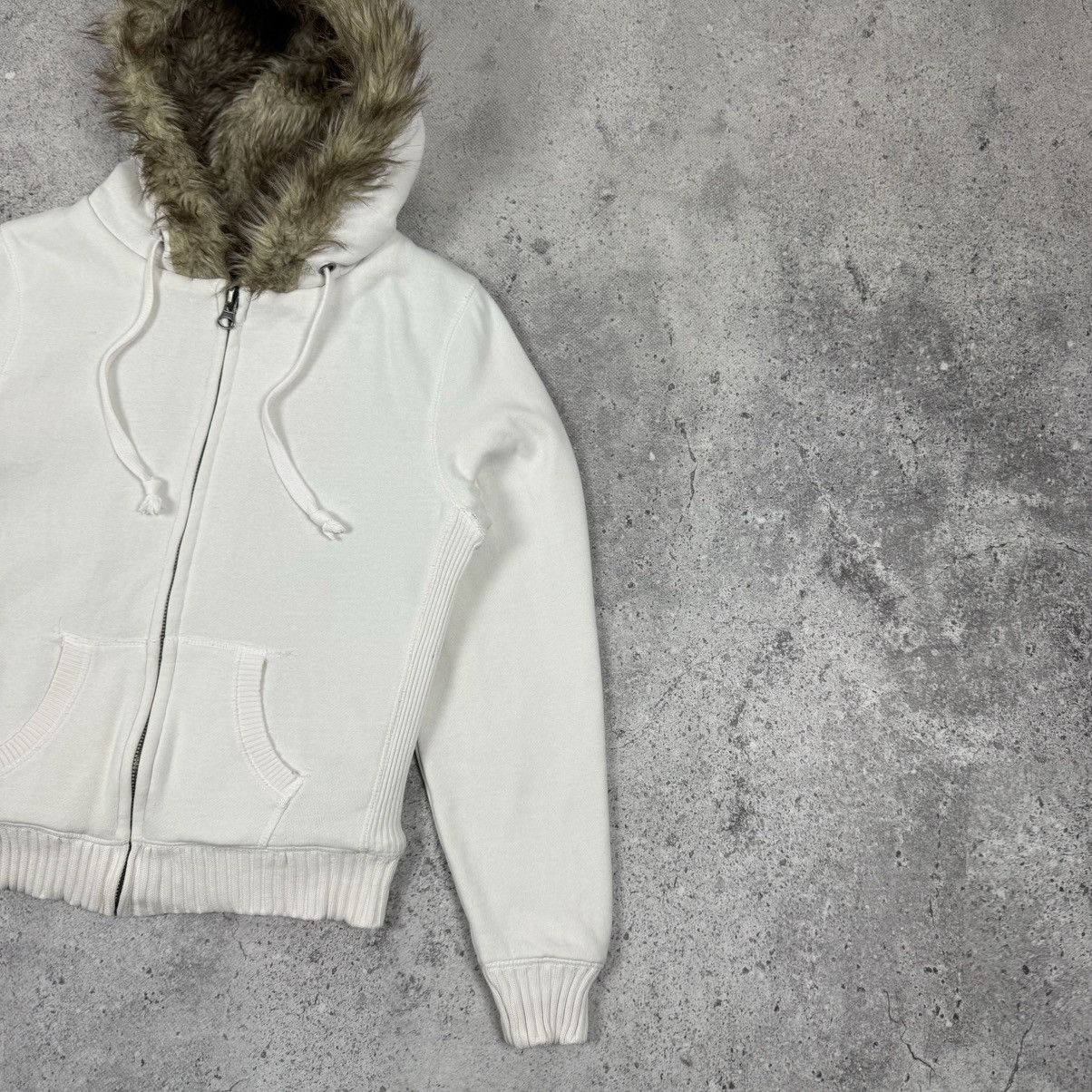 Japanese Brand Vintage Japanese Brand Y2K LGB Style Faux Fur Zip Hoodie Size L / US 10 / IT 46 - 7 Thumbnail