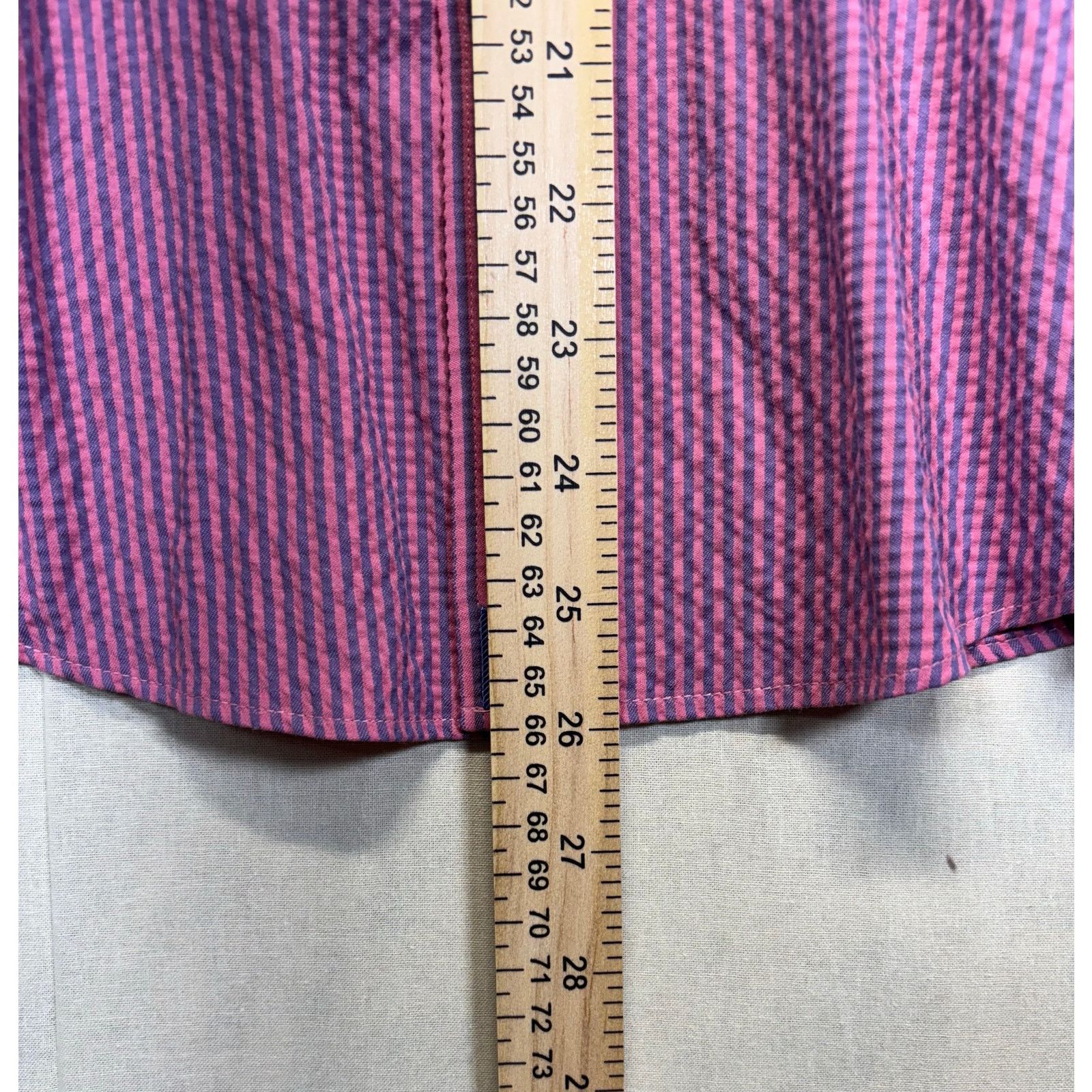 UNTUCKit UNTUCKit Medium Red Blue Stripe Short Sleeve Button Down Size US M / EU 48-50 / 2 - 4 Thumbnail