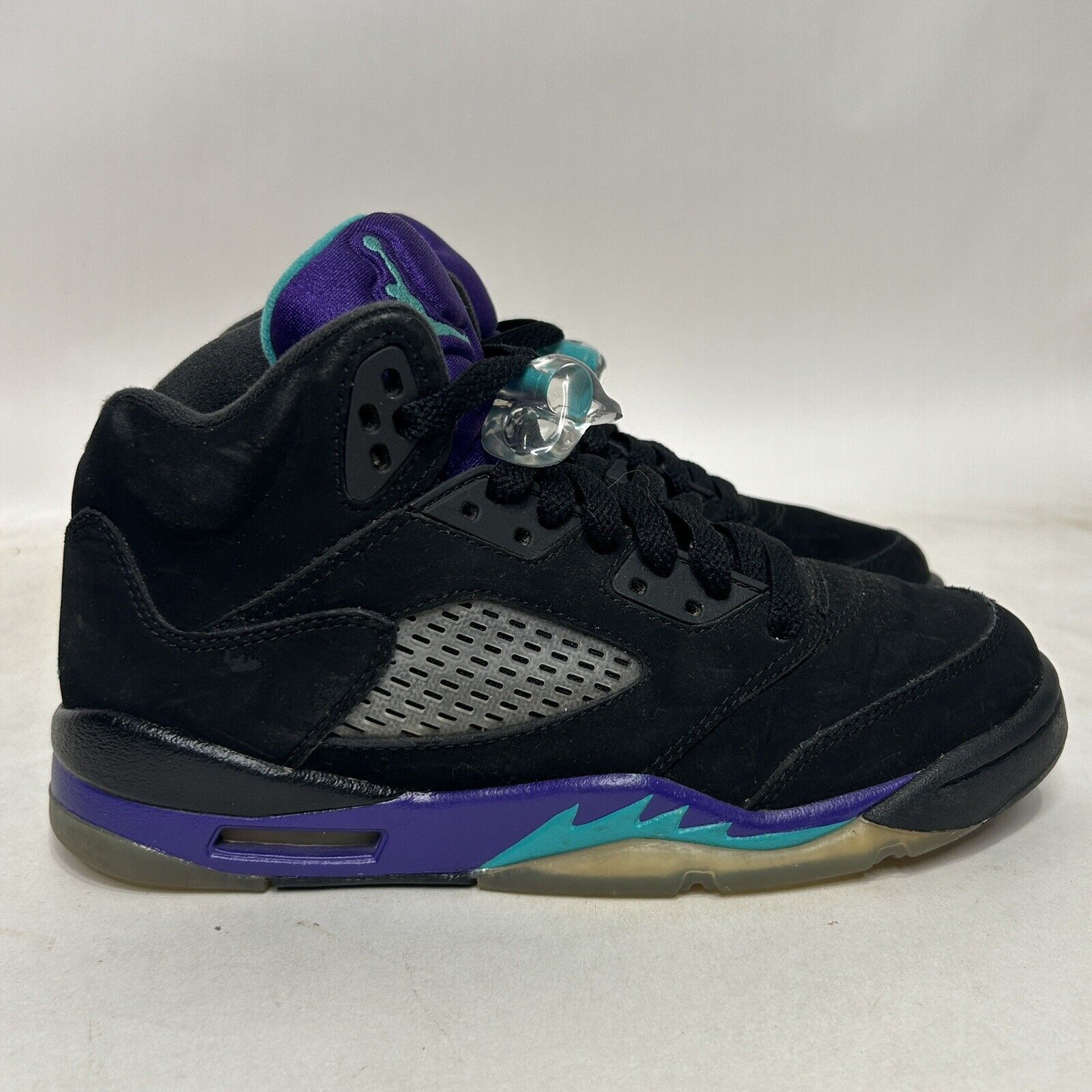 Jordan Brand Nike Air Jordan 5 Retro GS “Black Grape” 2024 Size US 6 / IT 36 - 4 Thumbnail
