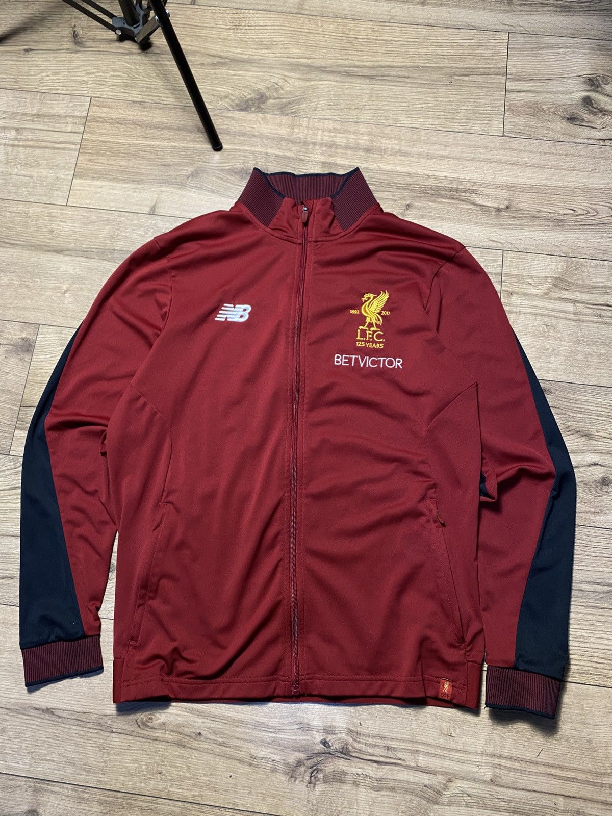 Nike New Balance Liverpool Fc 125 Years Tracksuit 2017-18 Sz L Size US L / EU 52-54 / 3 - 2 Thumbnail
