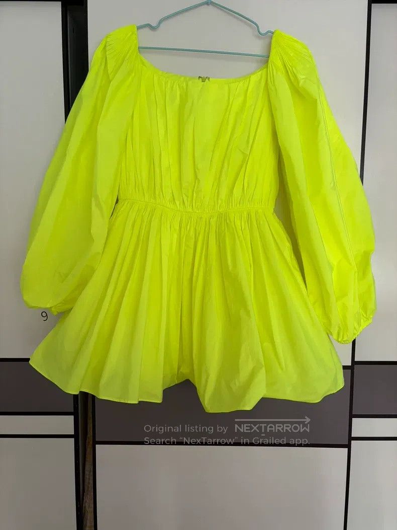 Valentino Valentino dress Size M / US 6-8 / IT 42-44 - 1 Thumbnail