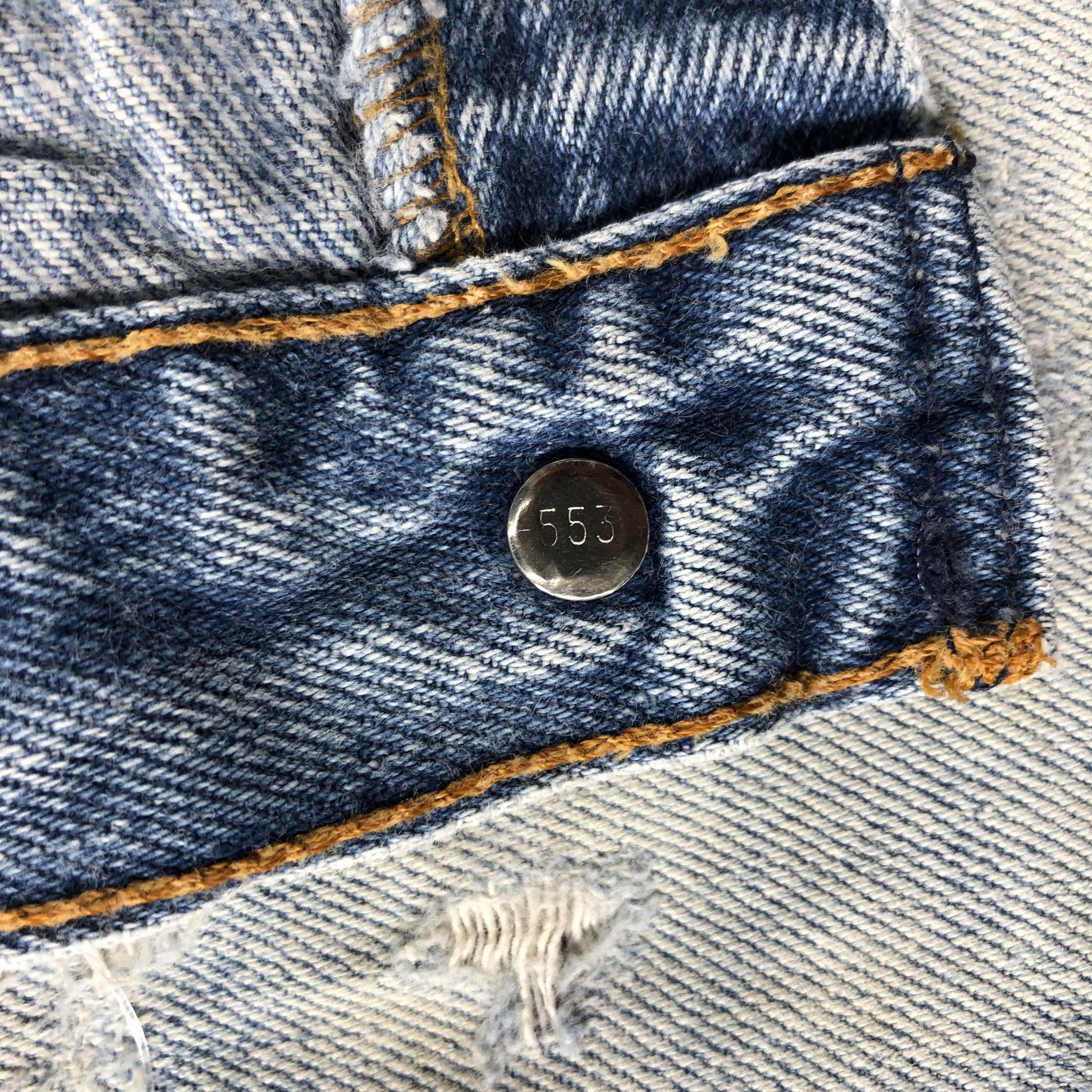 Levi's Vintage 90s Light Wash Levis 501 Jeans-J2611 Size US 33 - 12 Thumbnail