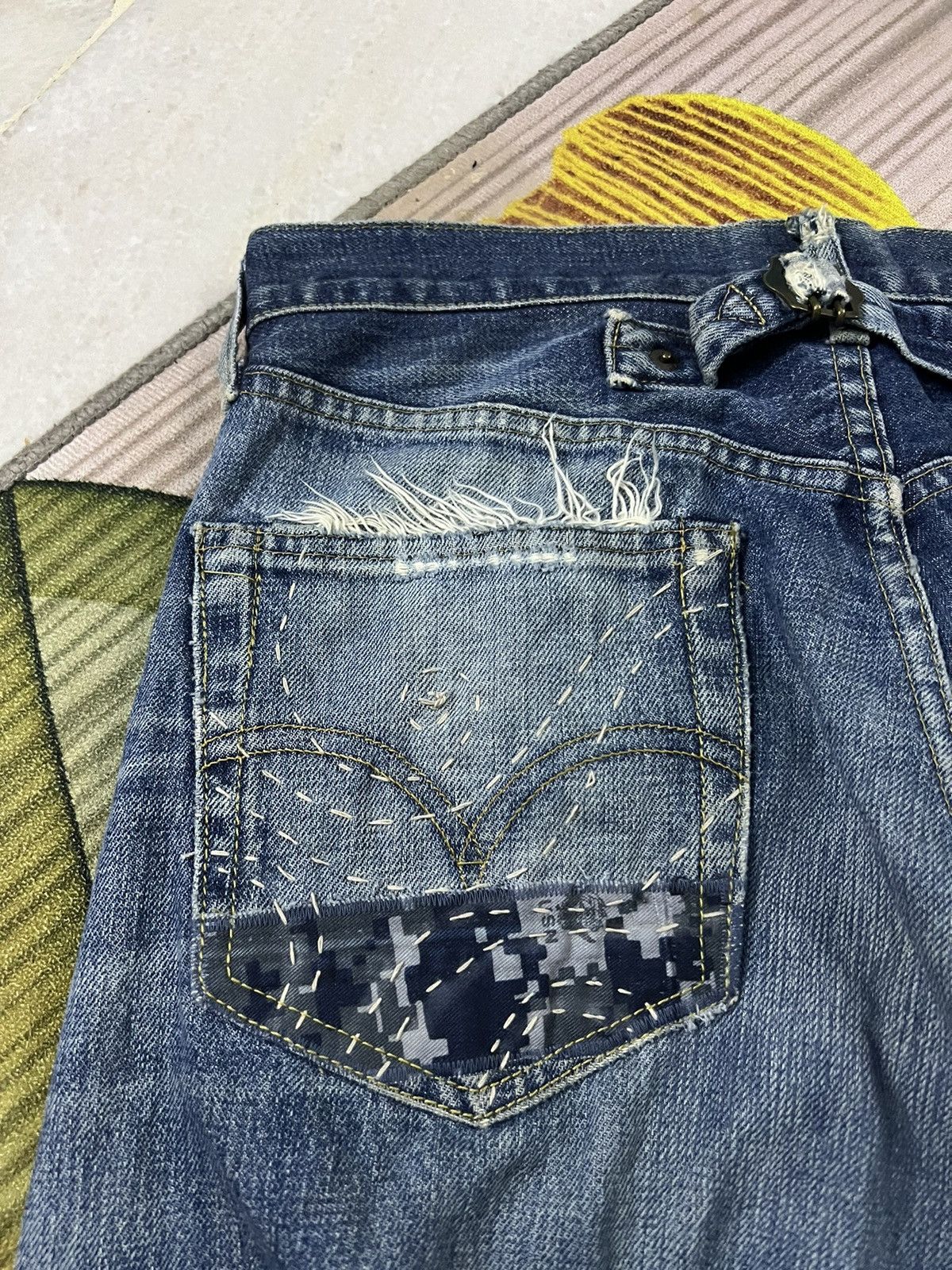 Levi's VINTAGE LEVIS 702 E BACKLE BACK CUSTOM SASHIKO BORO JAPAN Size US 30 / EU 46 - 12 Thumbnail