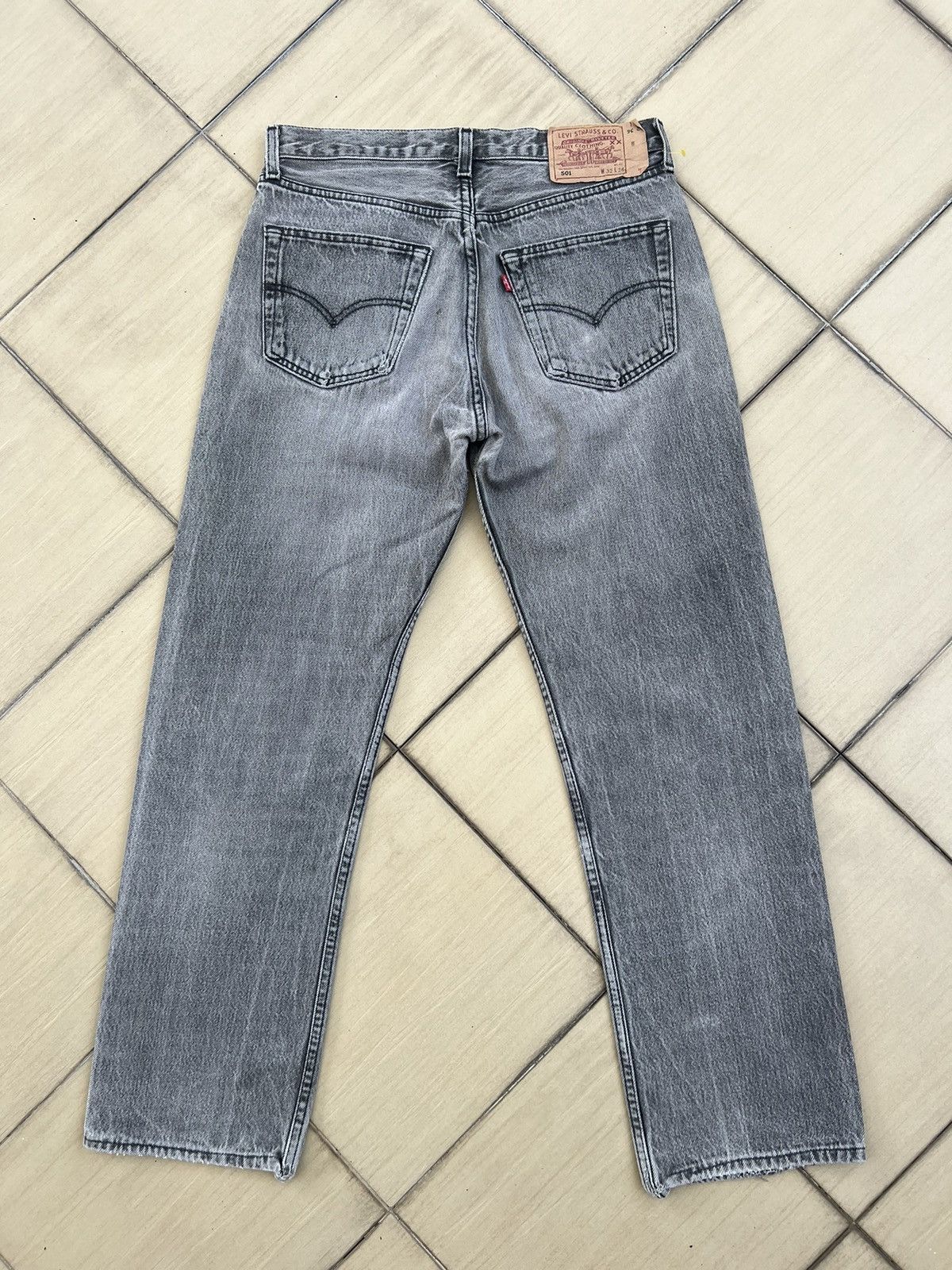 Levi's Vintage 90s Levi’s 501 Jeans Distressed Faded Black Denim Size US 32 / EU 48 - 2 Thumbnail