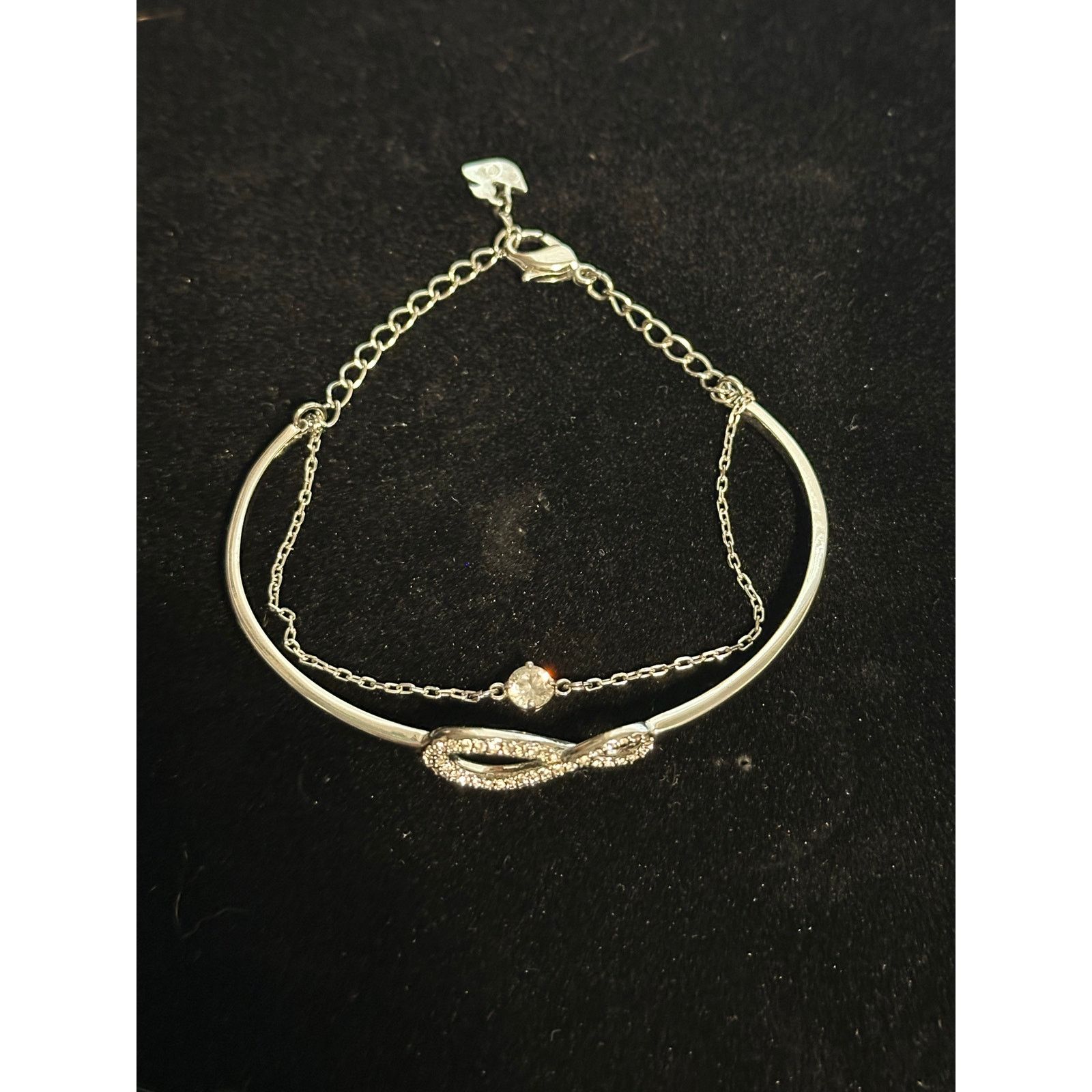 Swarovski SWAROVSKI Hyperbola bangle Infinity, White, Rhodium plated Size ONE SIZE - 1 Thumbnail