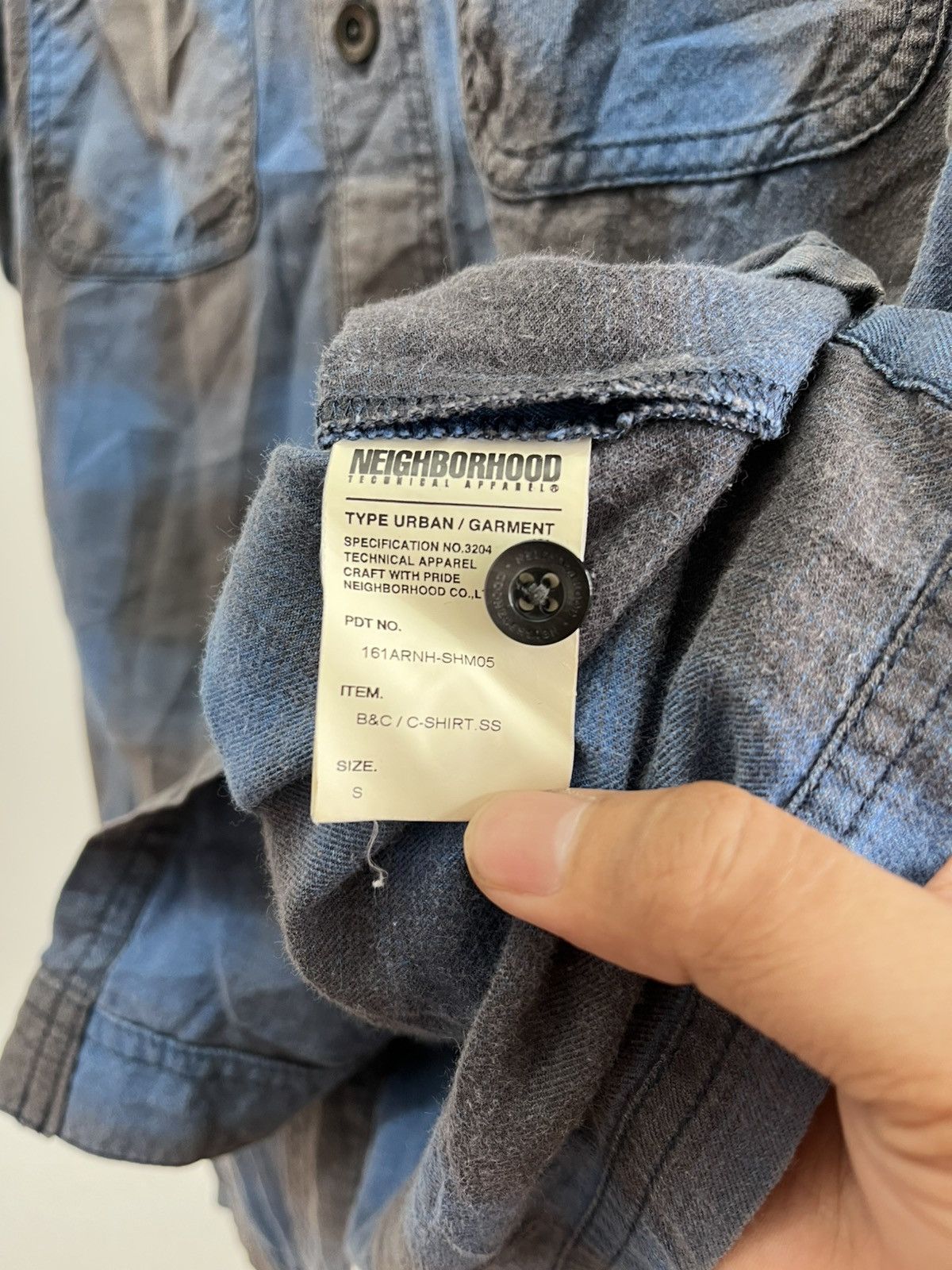 Neighborhood Neighborhood Size US S / EU 44-46 / 1 - 5 Thumbnail