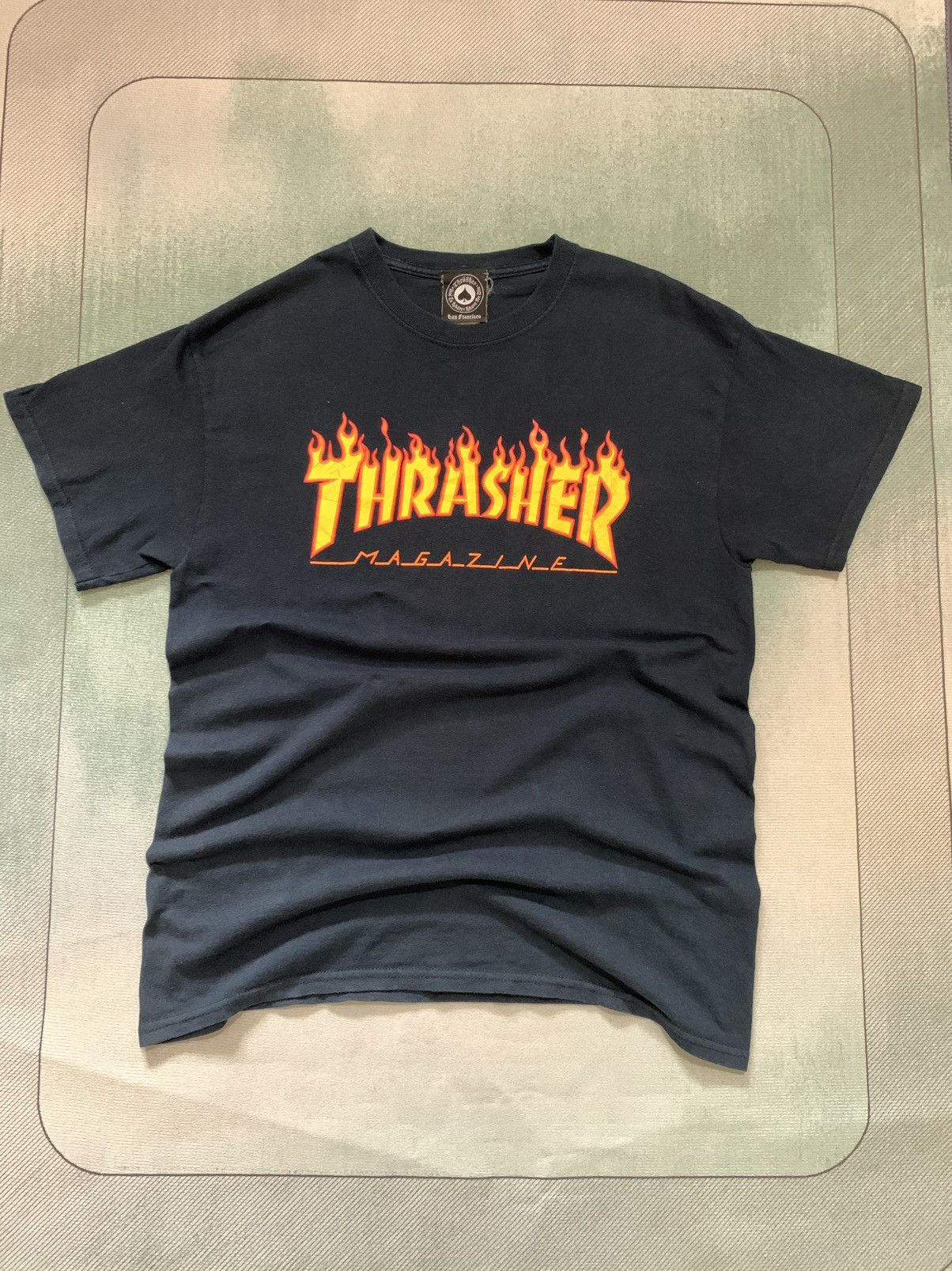 Thrasher Vintage Y2K Flame Thrasher MAGAZINE T shirt Size US M / EU 48-50 / 2 - 1 Thumbnail