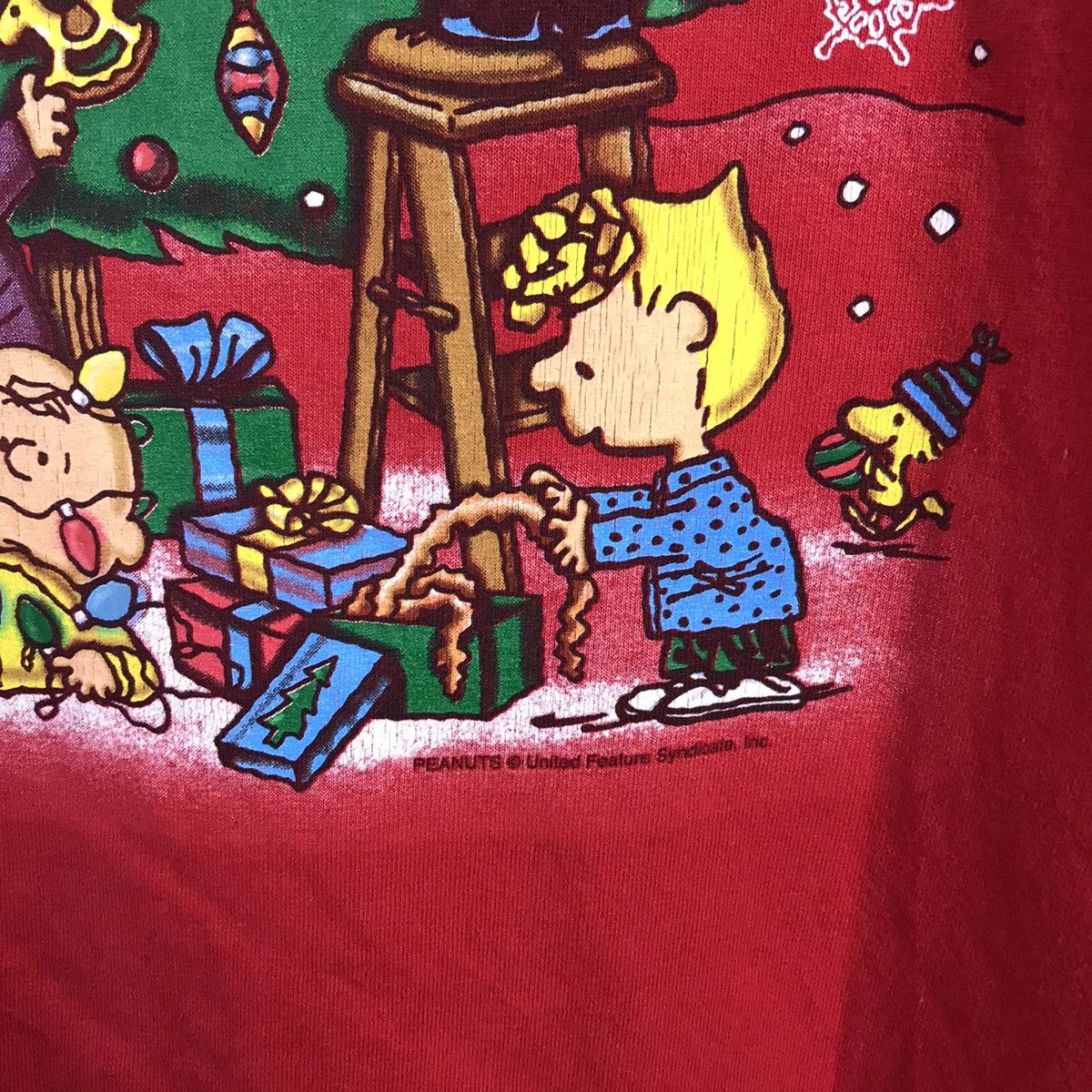 Peanuts Vintage Peanuts Snoopy And friends marry christmas shirt Size US XL / EU 56 / 4 - 4 Thumbnail