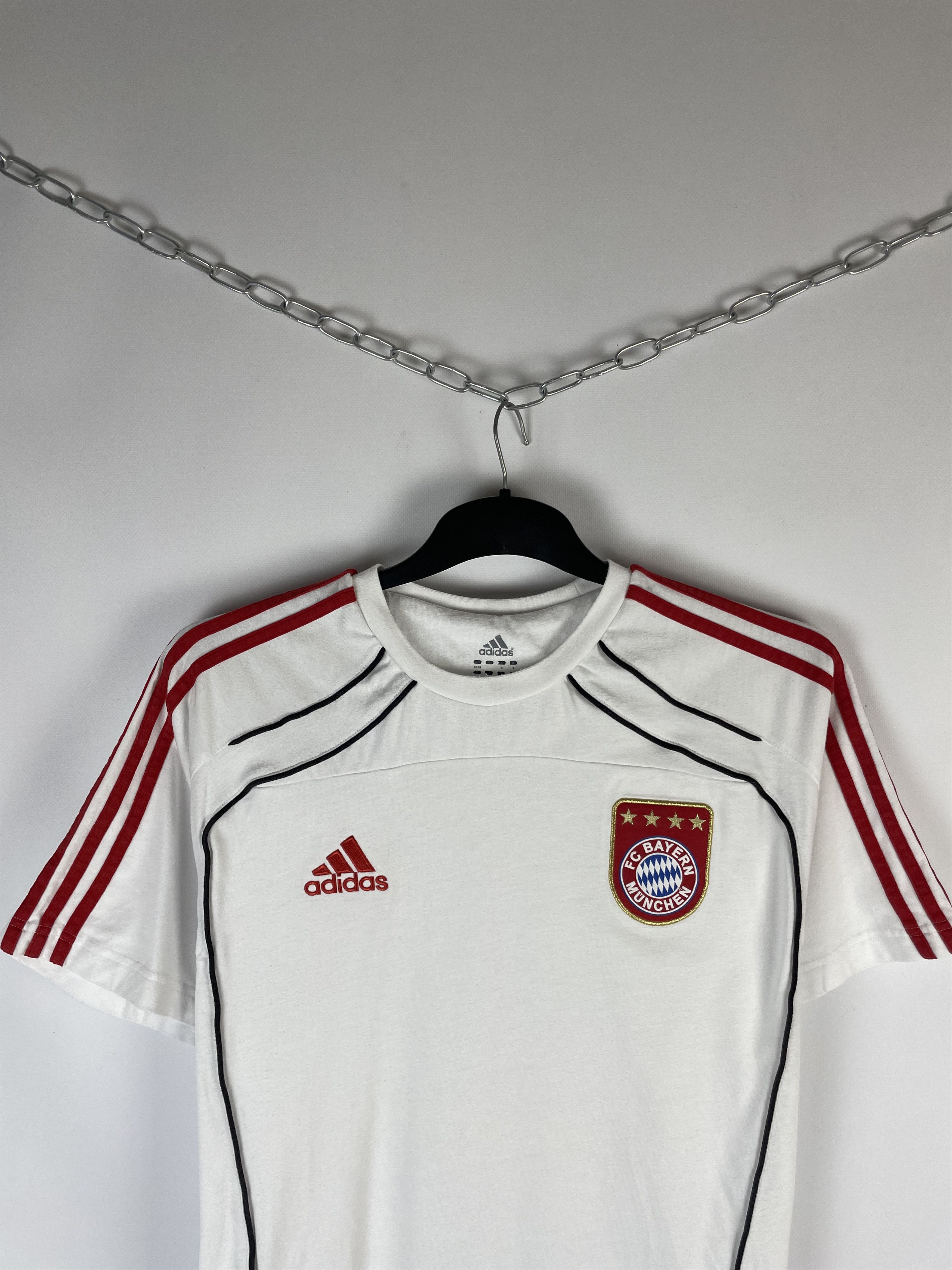 Adidas Adidas FC BAYERN MUNCHEN vintage tee T-shirt Size US L / EU 52-54 / 3 - 3 Thumbnail