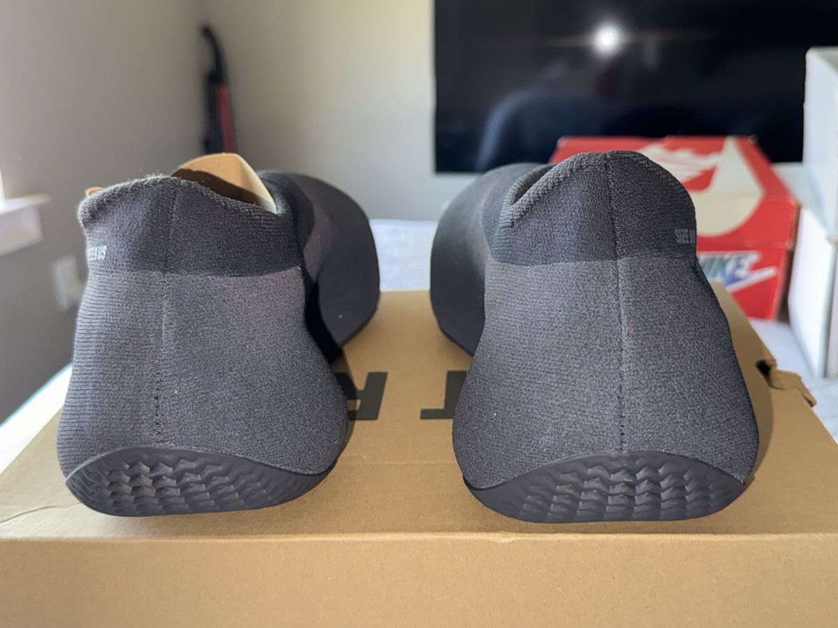 Yeezy Adidas Yeezy Knit RNR ‘ Fade Onyx ’ Size US 9 / EU 42 - 4 Thumbnail