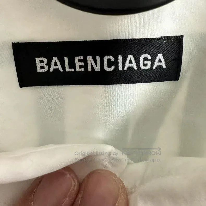 Balenciaga Balenciaga size 39 White and Blue Back Letter Shirt Size US M / EU 48-50 / 2 - 3 Thumbnail