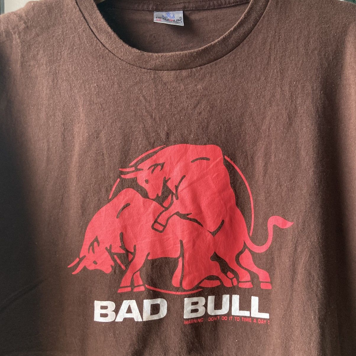 Vintage Bad Bull Red Bull Parody Tee Size US L / EU 52-54 / 3 - 1 Thumbnail