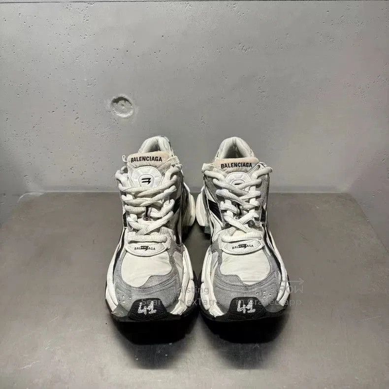 Balenciaga Balenciaga Runner Distressed Gray Black Sneakers. Size US 10.5 / EU 43-44 - 2 Thumbnail