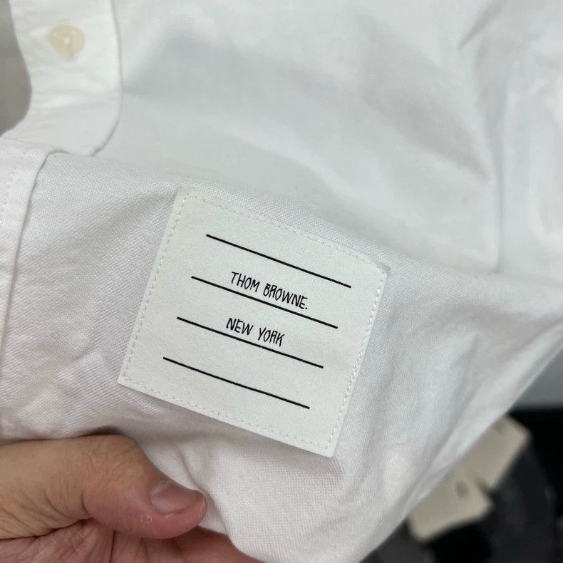 Thom Browne THOM BROWNE Classic white three-stripe shirt with arms and Size US XL / EU 56 / 4 - 4 Thumbnail