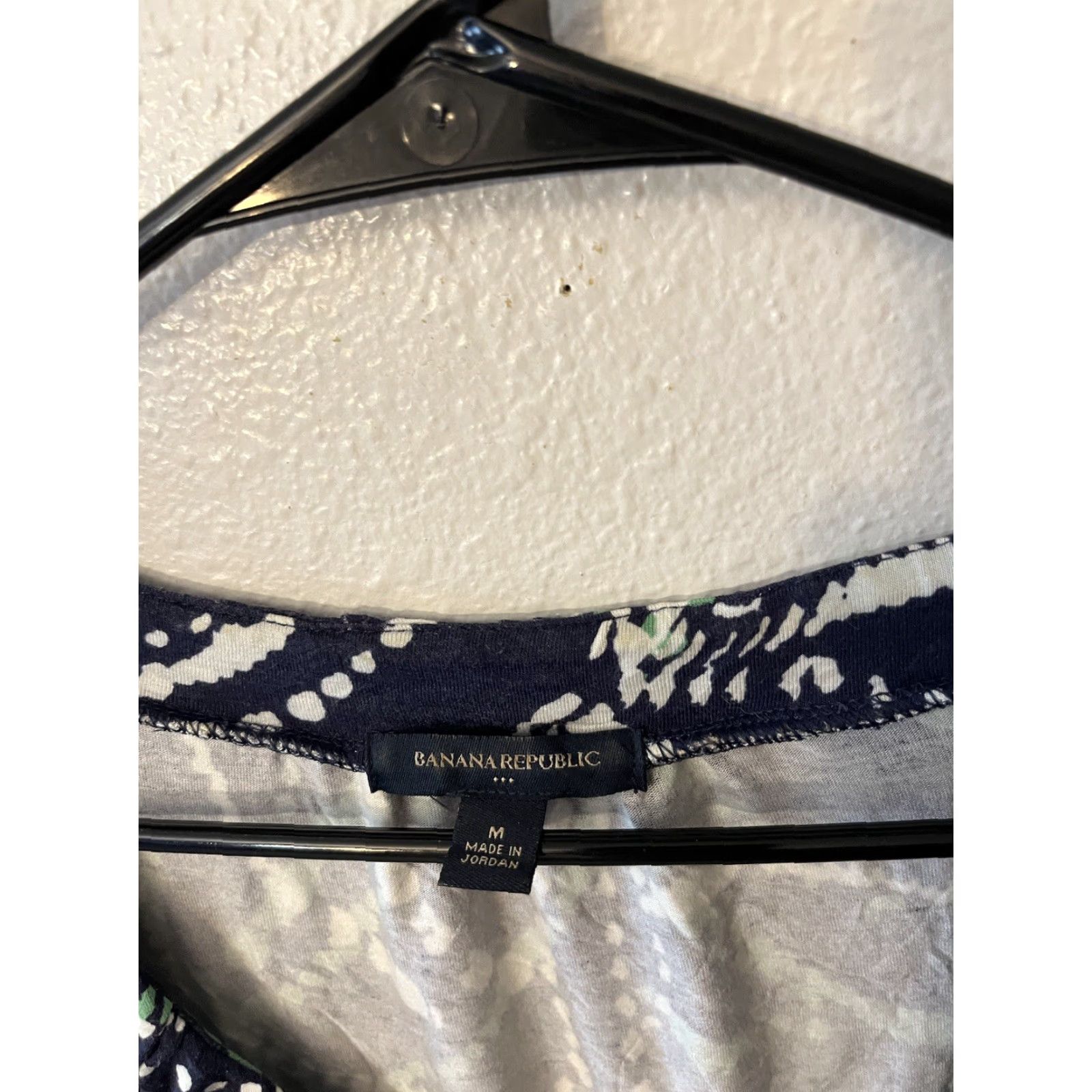 Banana Republic Banana Republic size medium Navy Geometric capped sleeve Blouse Size M / US 6-8 / IT 42-44 - 3 Thumbnail