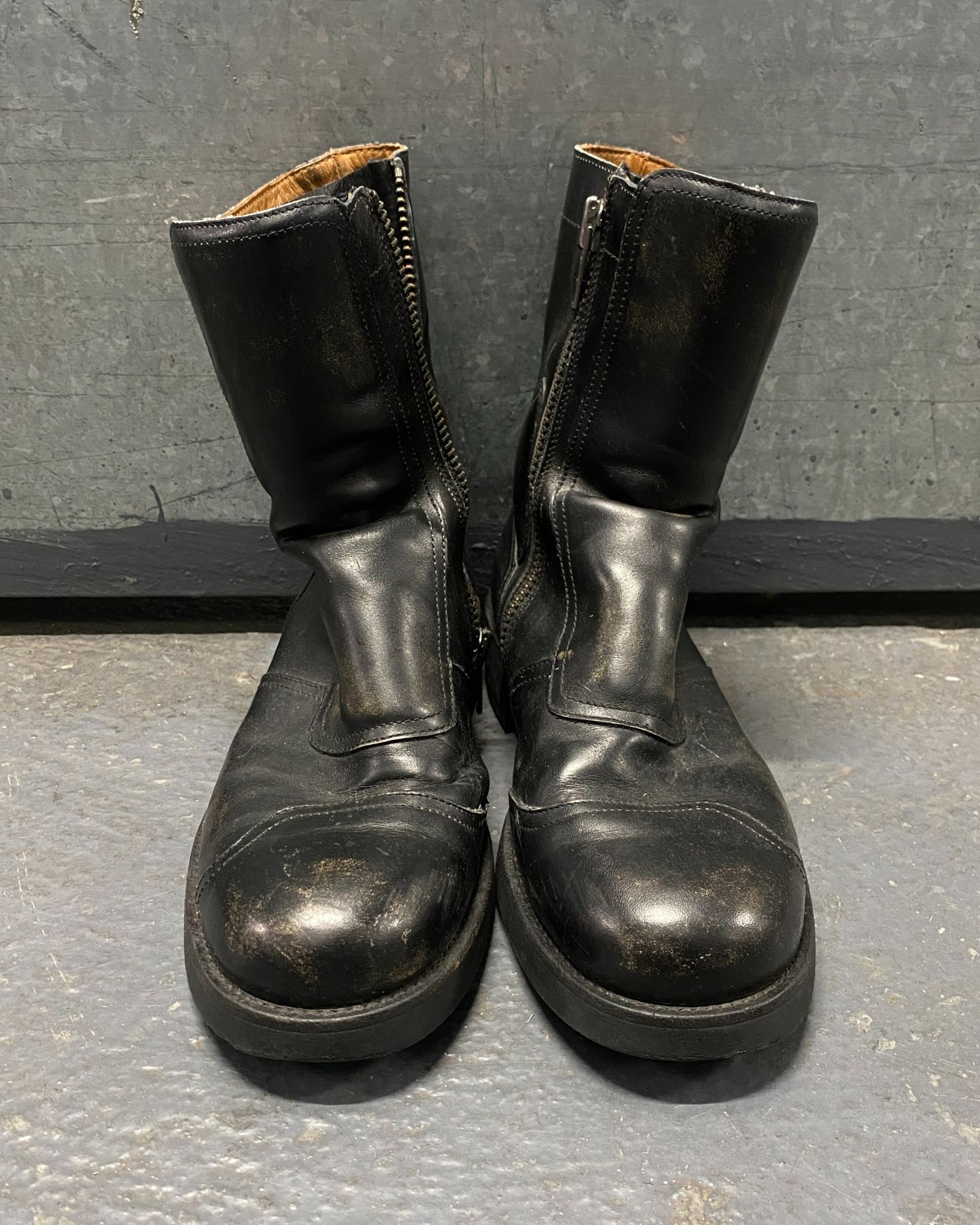 Maison Margiela MAISON MARGIELA BLACK LEATHER REPLICA MOTORCYCLE BOOTS |  Grailed