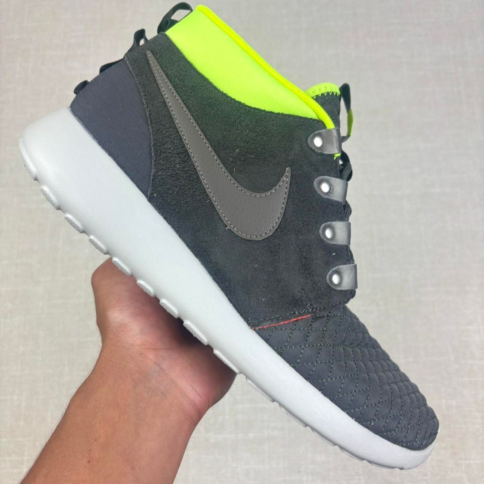 Nike 🤮 2013 Nike Roshe Run Sneakerboot “Newsprint Smoke” 9.5M Size US 9.5 / EU 42-43 - 1 Thumbnail