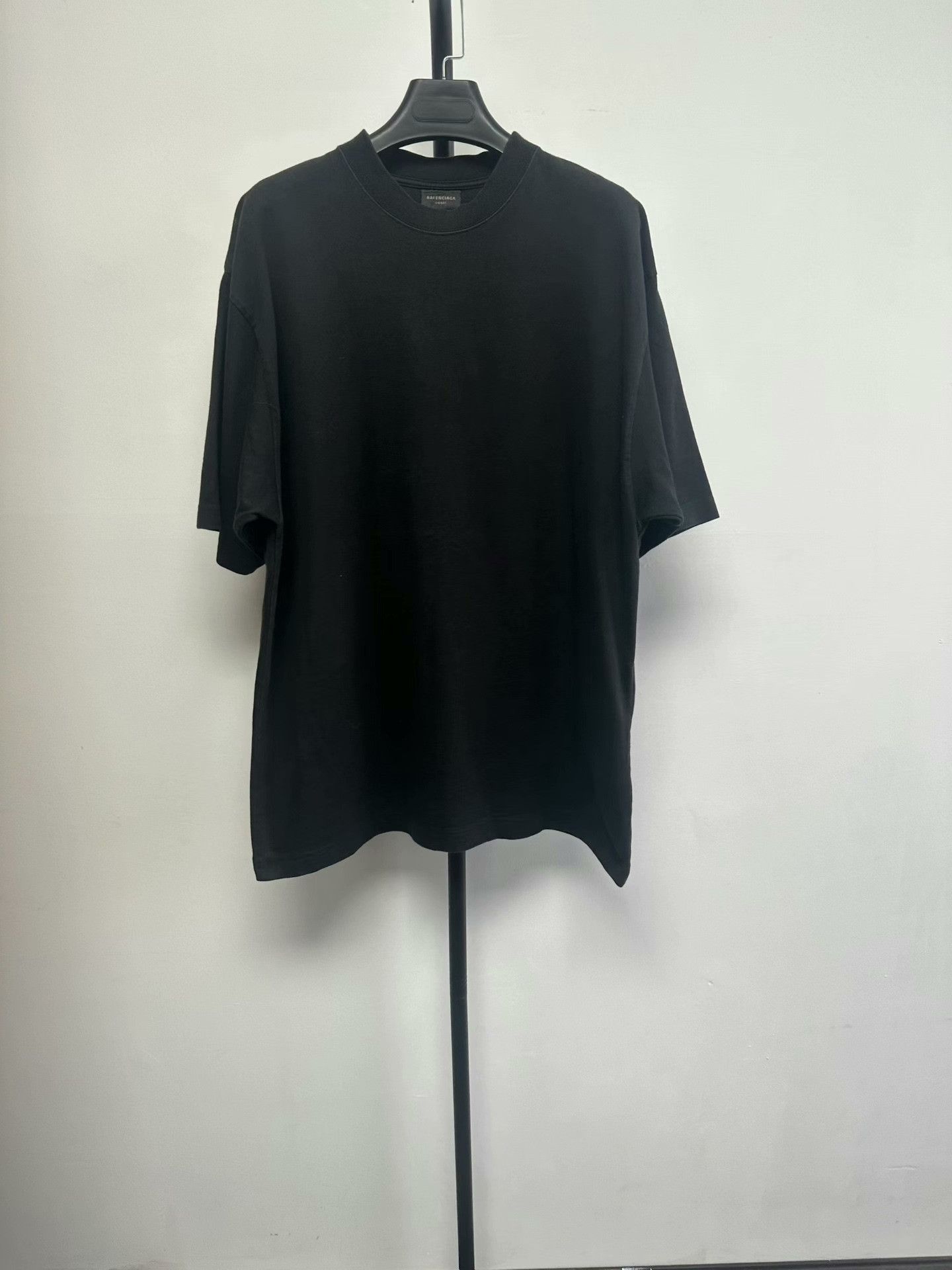 Balenciaga Balenciaga Solid Rhinestone Crew Neck T-shirt Size S / US 4 / IT 40 - 1 Thumbnail