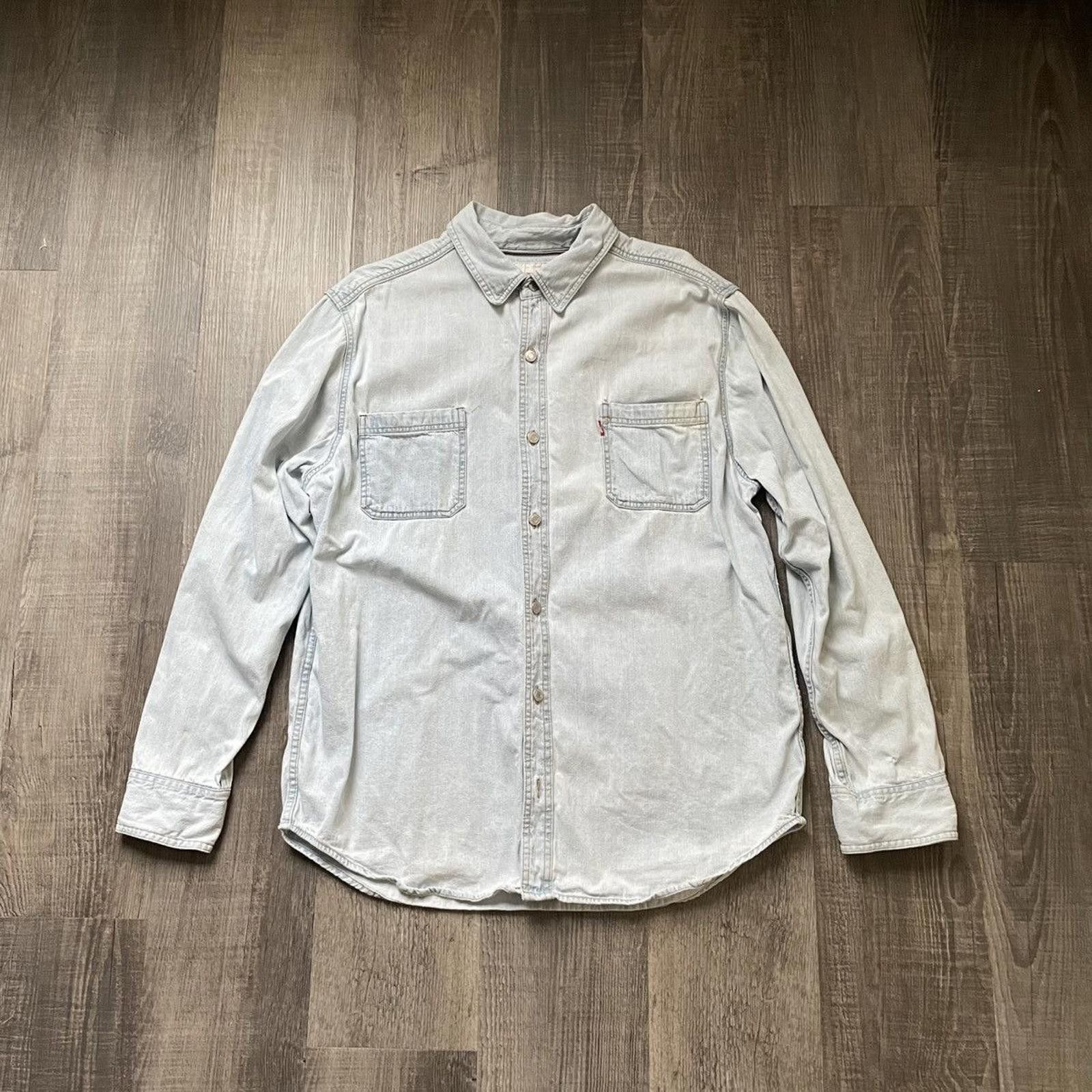 Levi's LEVIS • Classic 2 Pocket L/S Button Up Shirt "Denim" (XL) Size US XL / EU 56 / 4 - 1 Thumbnail