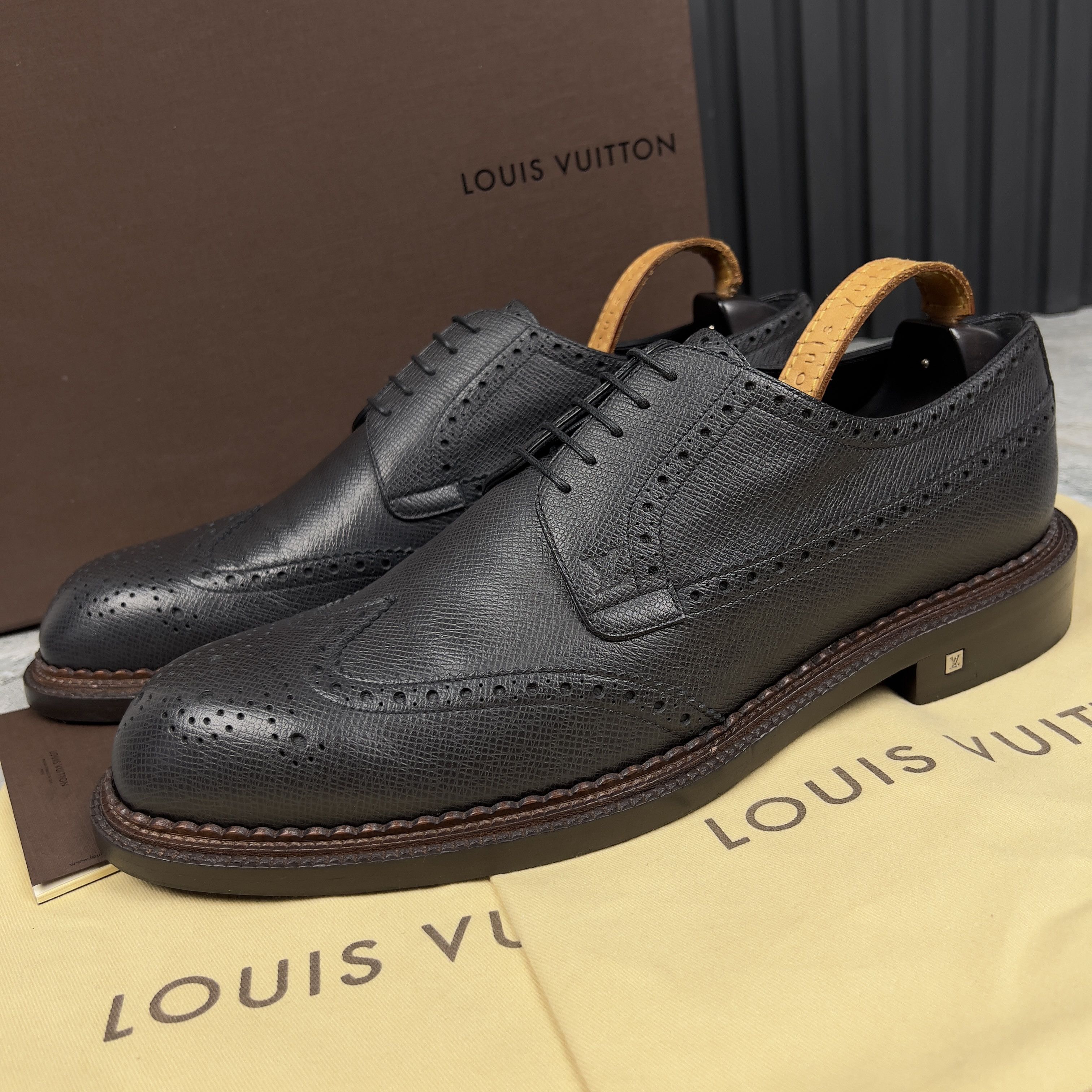 Louis Vuitton Derby Dress Lace Wingtip Taiga Leather Shoes in Grey, Men's (Size 10.5)