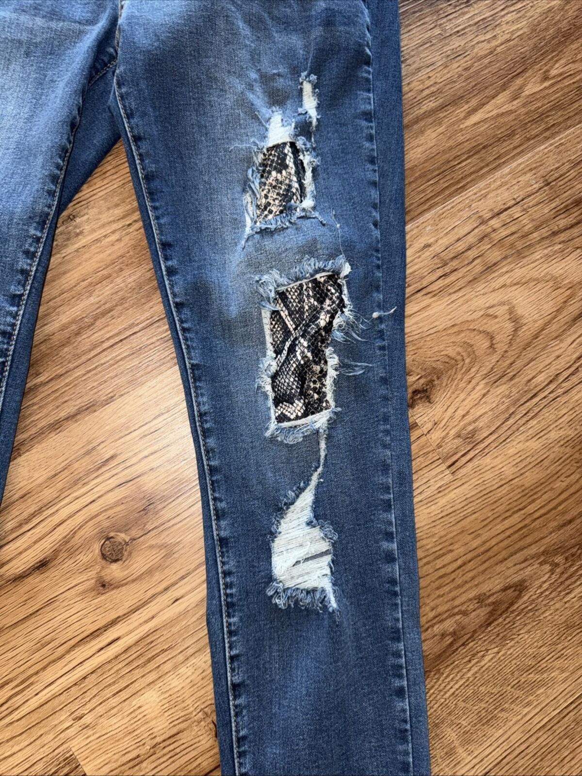 Other JUDY BLUE Mid Rise Distressed Snake Print Skinny Fit Jeans Size 31" - 4 Thumbnail