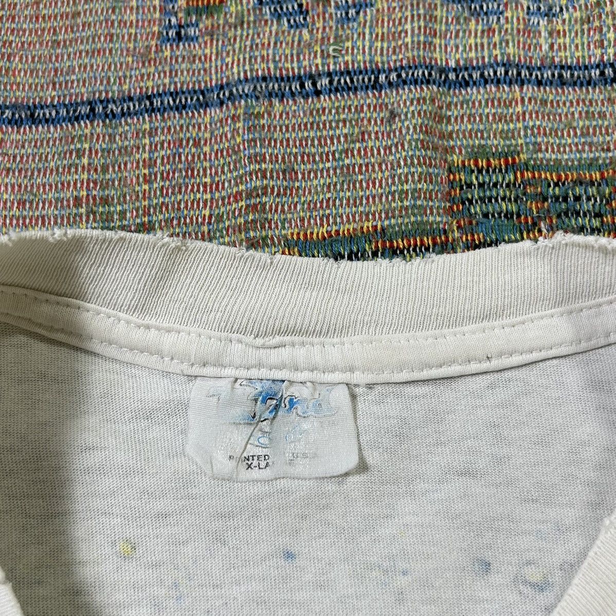 Vintage Vintage 90s Shark Ocean Over Print Graphic Tee Size US XL / EU 56 / 4 - 5 Thumbnail