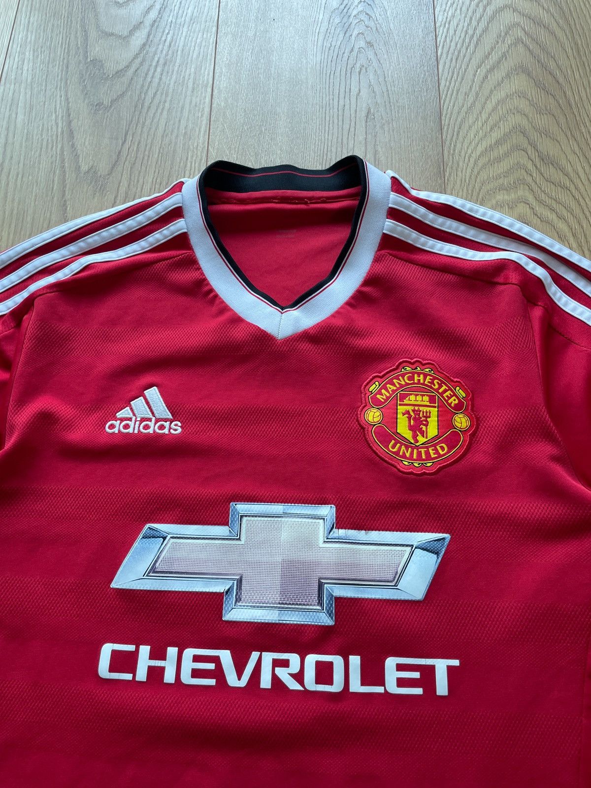 Adidas Rare T-Shirt Manchester United Adidas 2015 Football hype Size US S / EU 44-46 / 1 - 3 Thumbnail